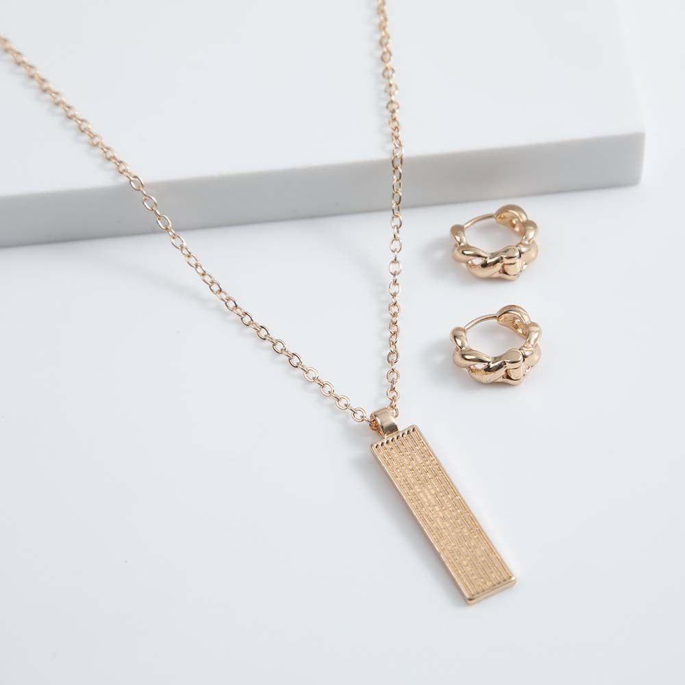 Collar + Aro Thar Dorado i-D-0