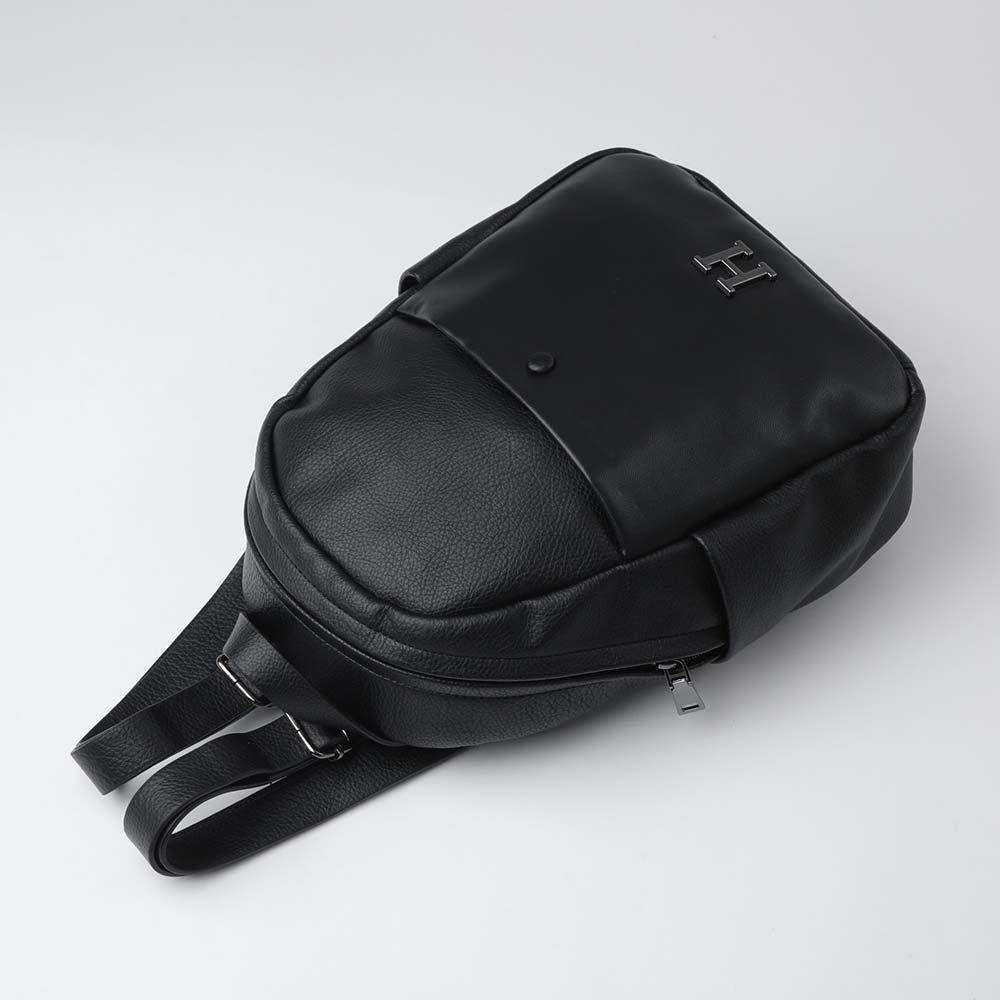 Mochila Laurina Negra Humana-1