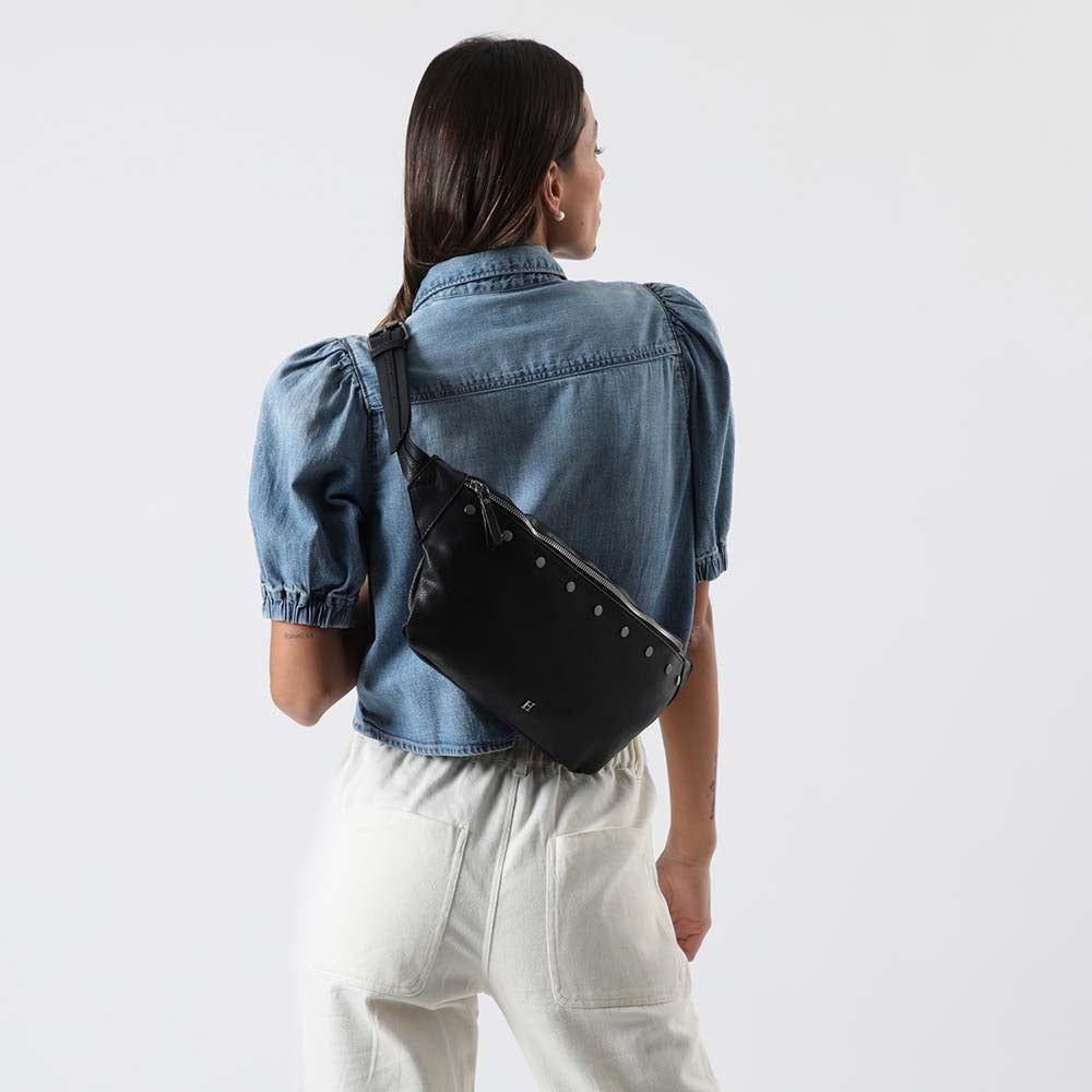 Banano Line Up Negro Humana-4