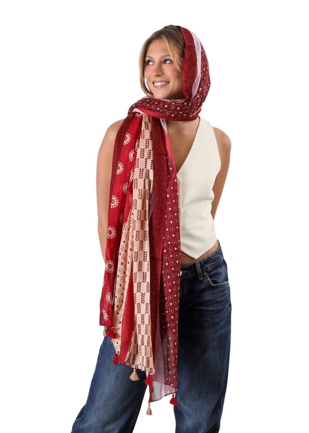 Pañuelo Estampado Rita Rojo Borlas Humana-2