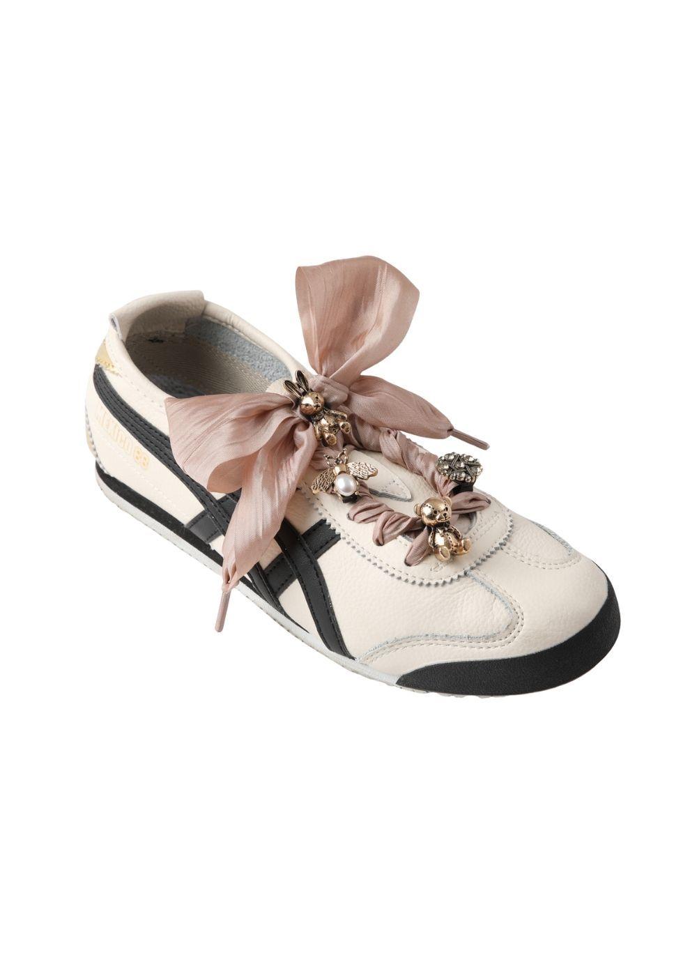 Cordones Con Charms Beige Humana-1