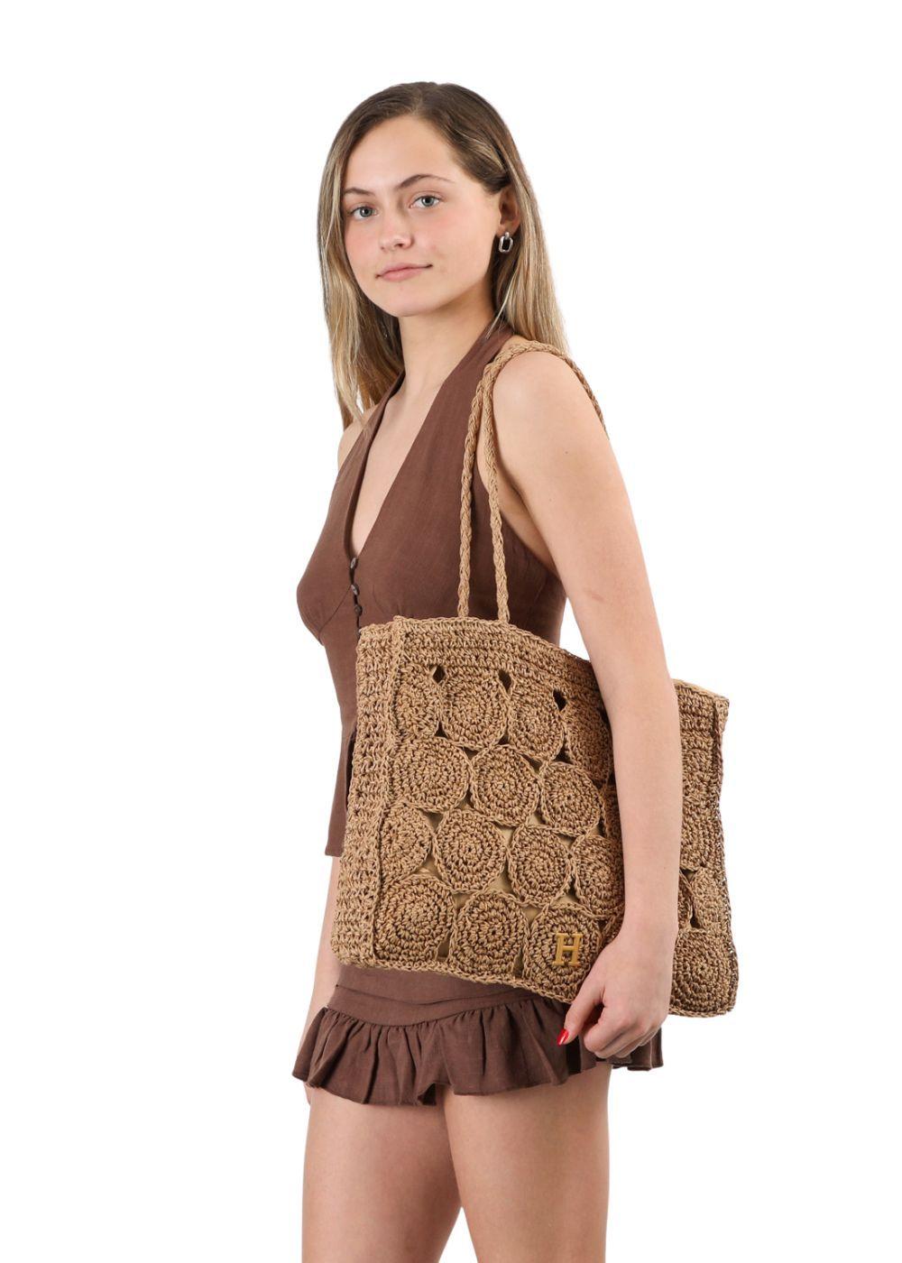 Cartera Tote Mila Tipo rafia tejida café Playa Humana-4