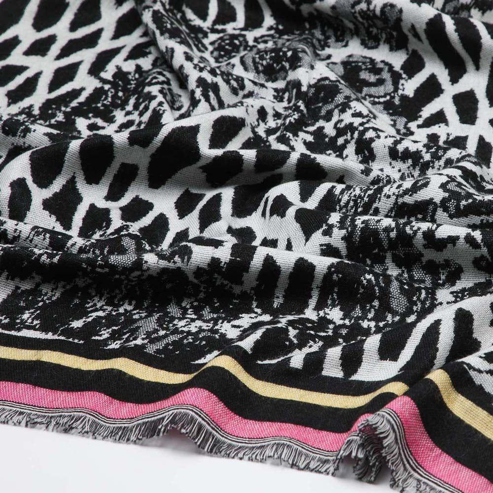 Pañuelo Jacquard Vicar 3171 Negro Humana-2