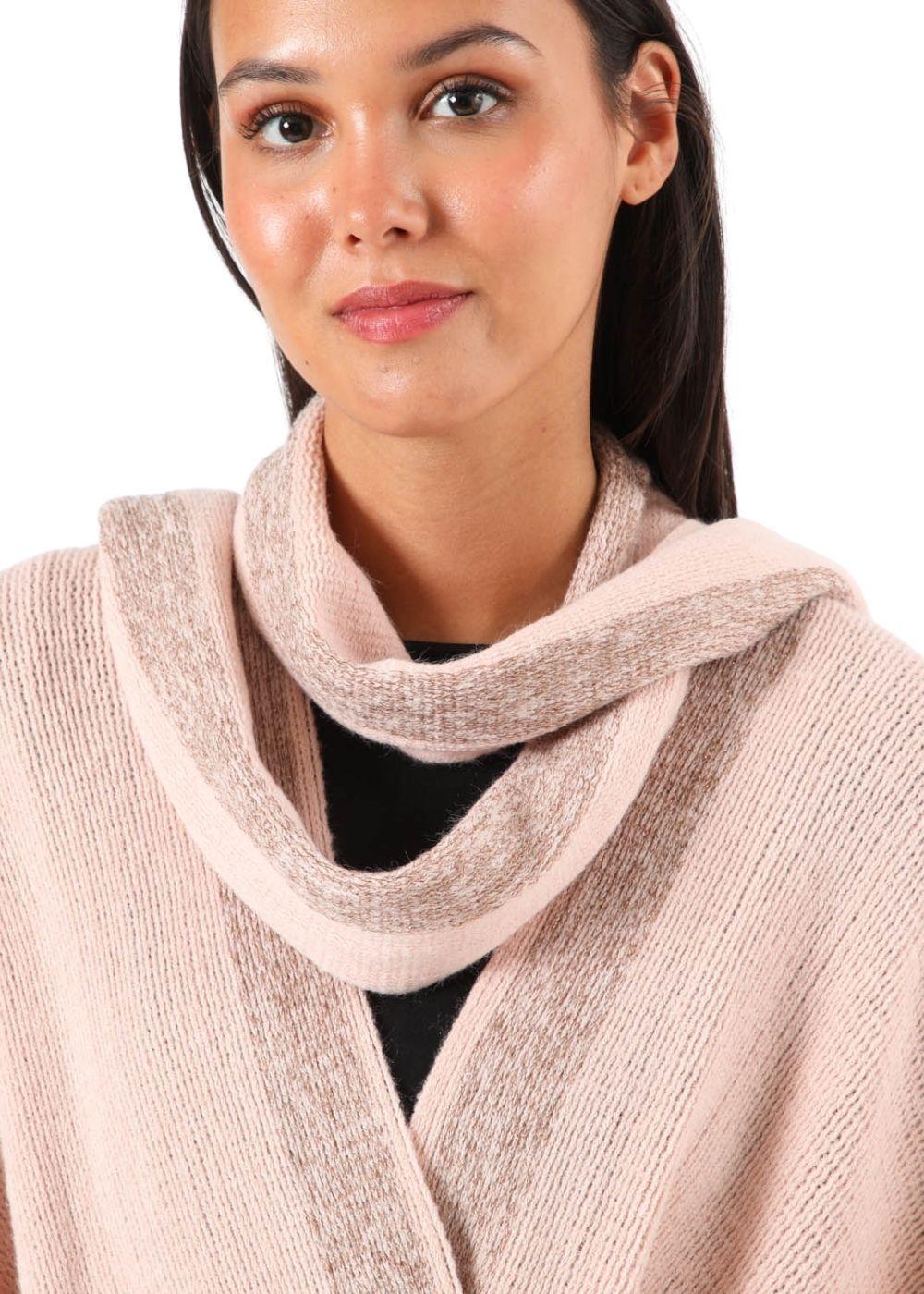 Poncho  Alexandra Rosado Humana-2