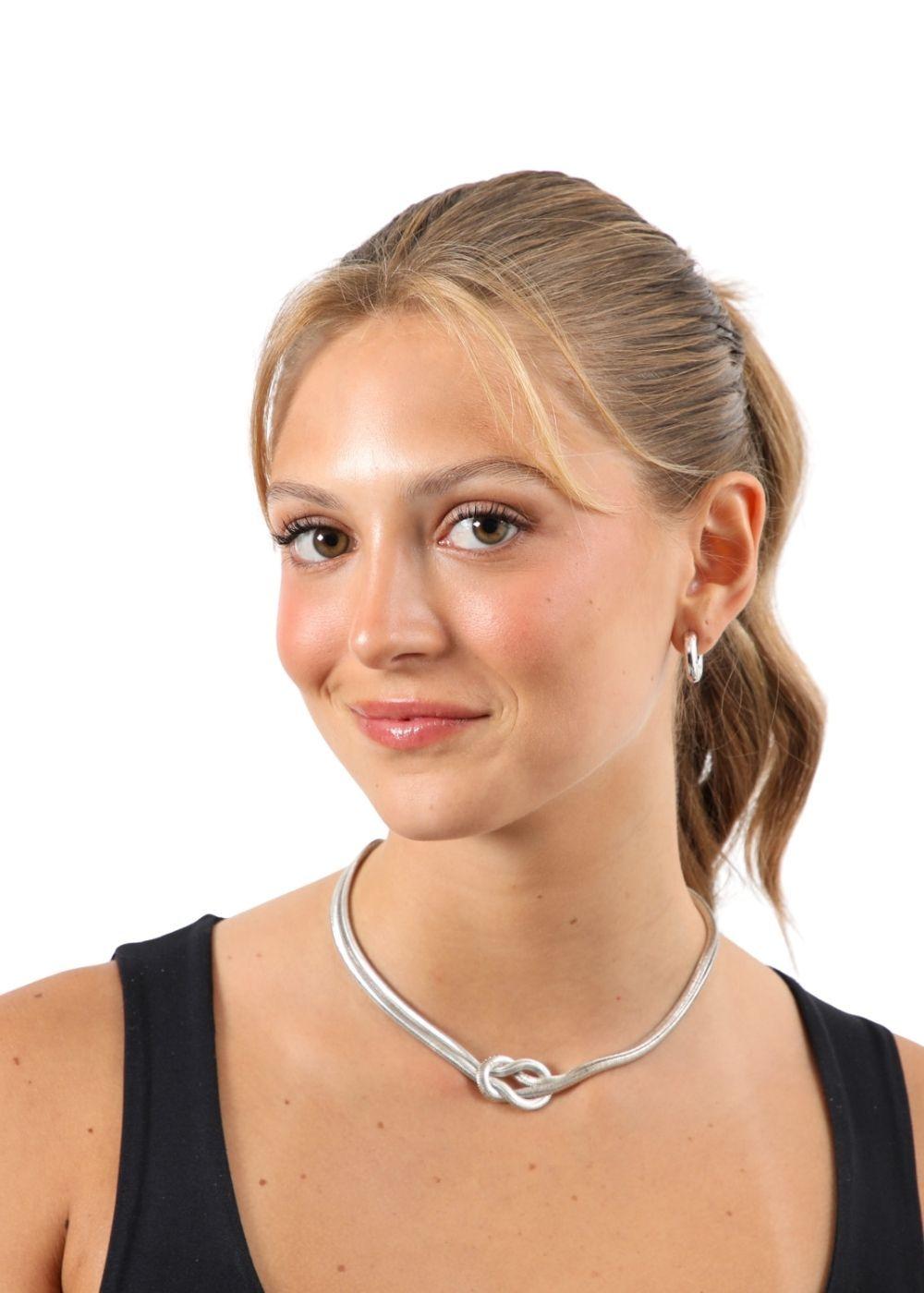 Collar Corto Genesis Plateado Studio Humana-1