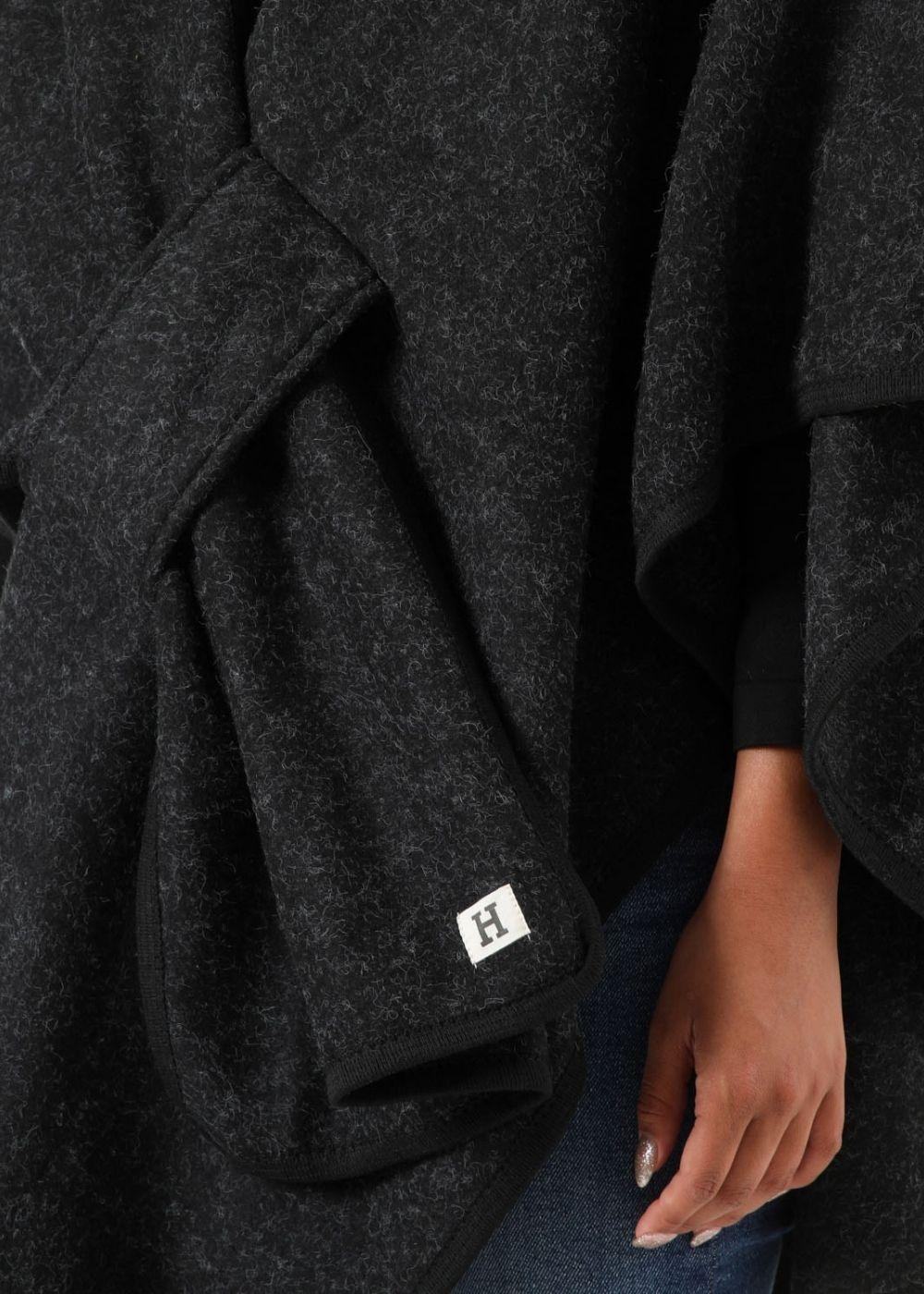 Poncho  Artemisa Negro Humana-2