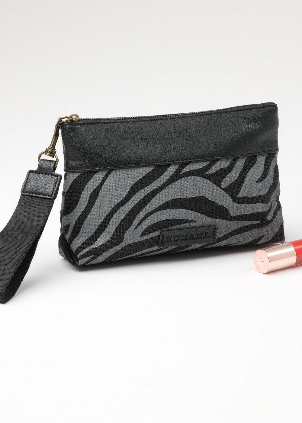 Estuche Eria Negro Humana-2