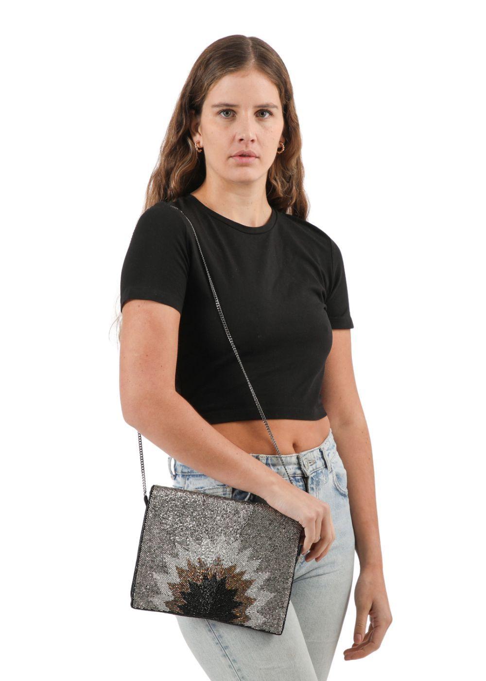 Clutch Saints Negro Humana-4