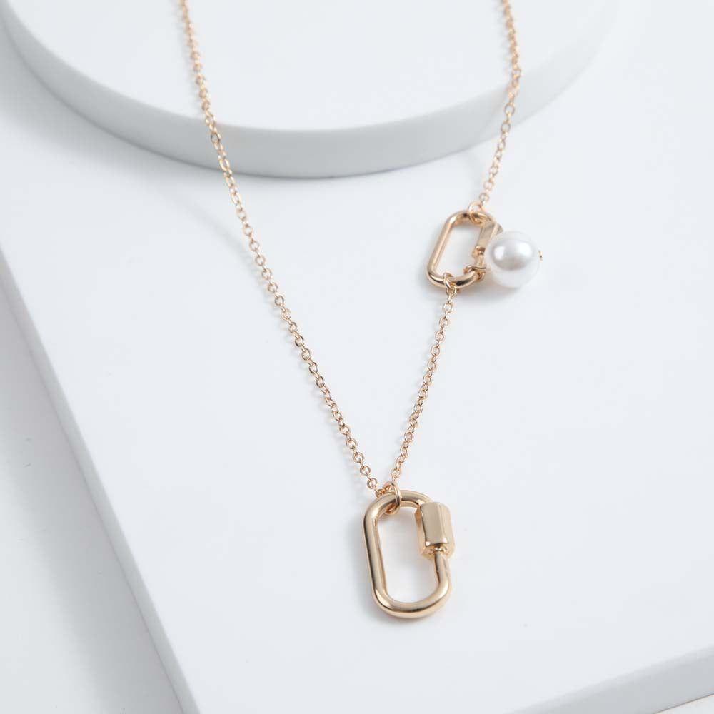 Collar Corto Shell Dorado i-D-0