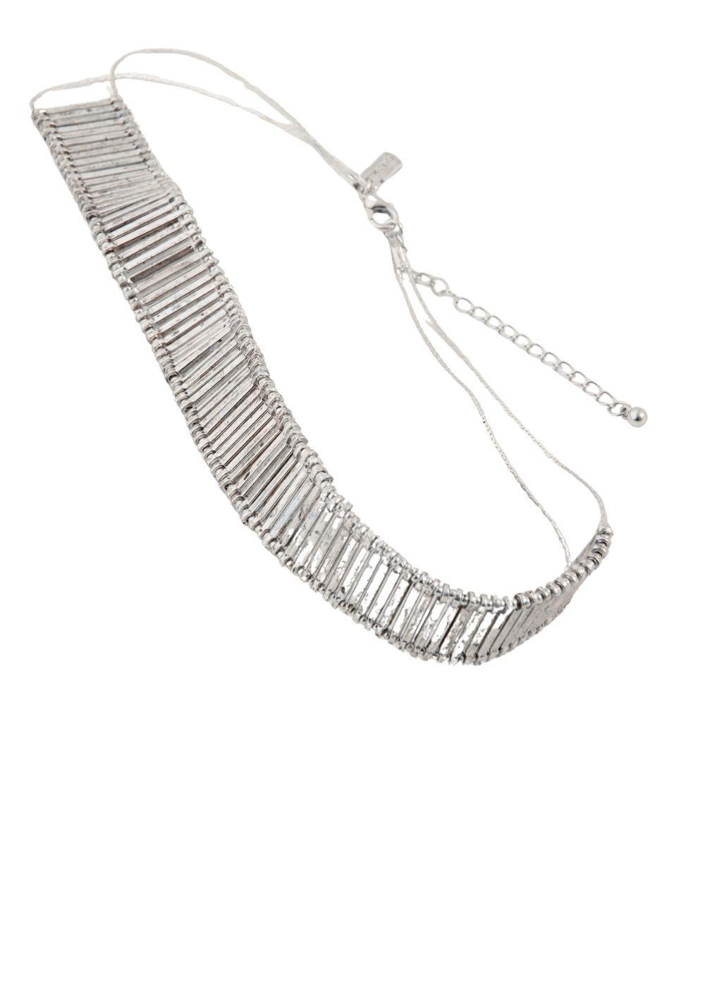 Collar Corto Plateado Rock In Humana-0