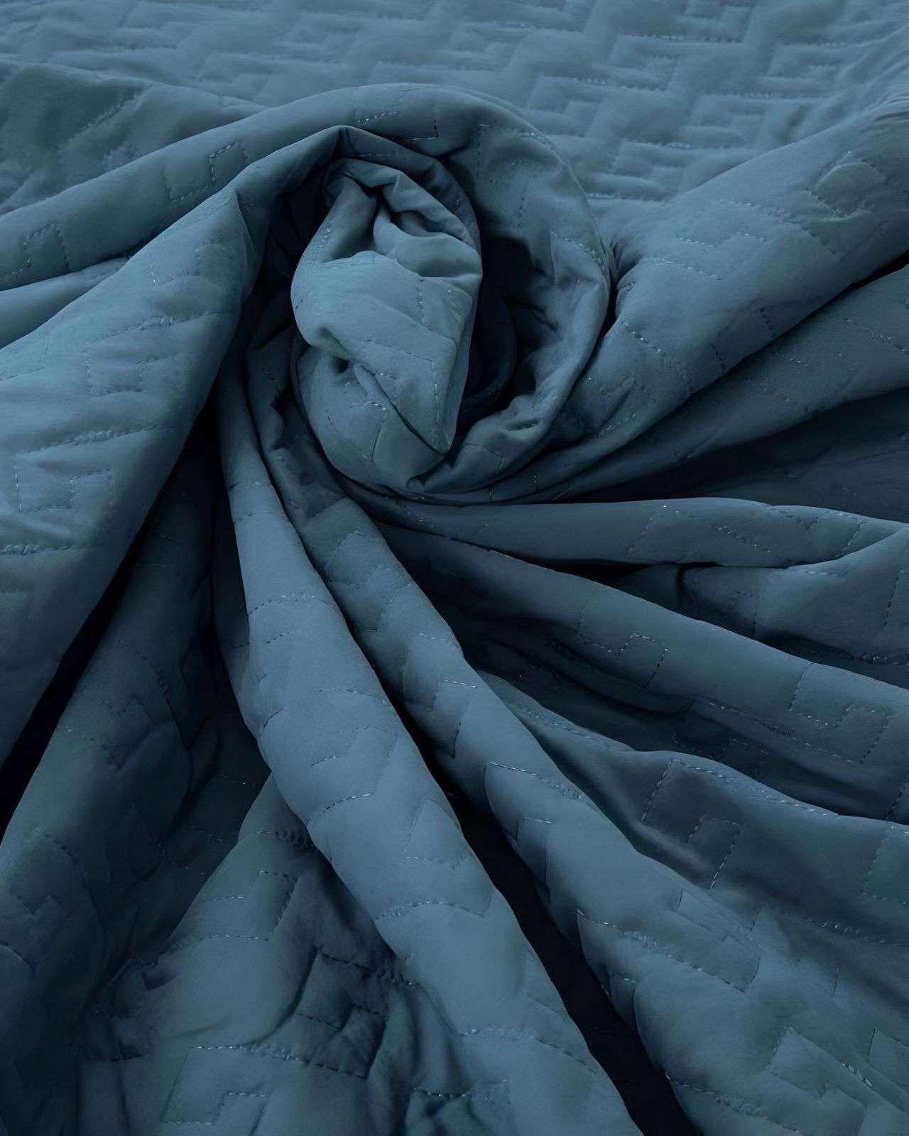 Quilt Cubrecama MAS 1 ALMOHADA DE REGALO plaza y media Doral B18-2