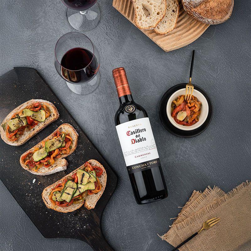 Casillero del Diablo Carmenere Botella 750 cc.-2