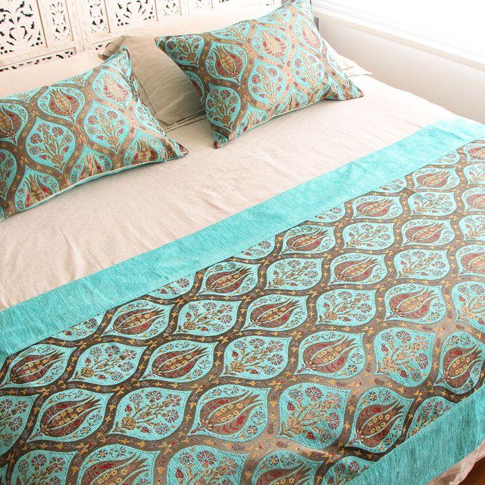 Set de Piecera Super King y almohadones Tulipanes Turquesa-0