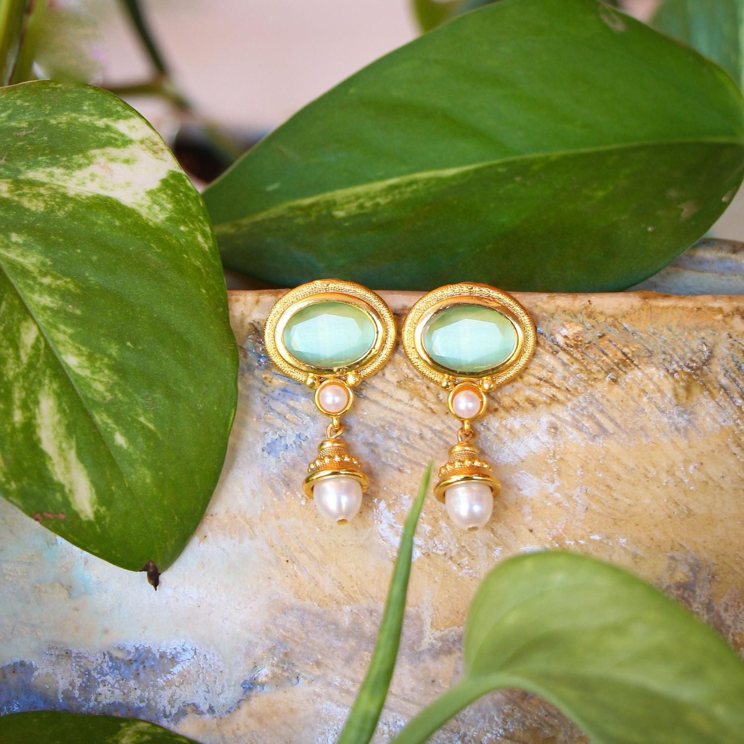 Aros Samira verde limón - Baño de oro 22k-1