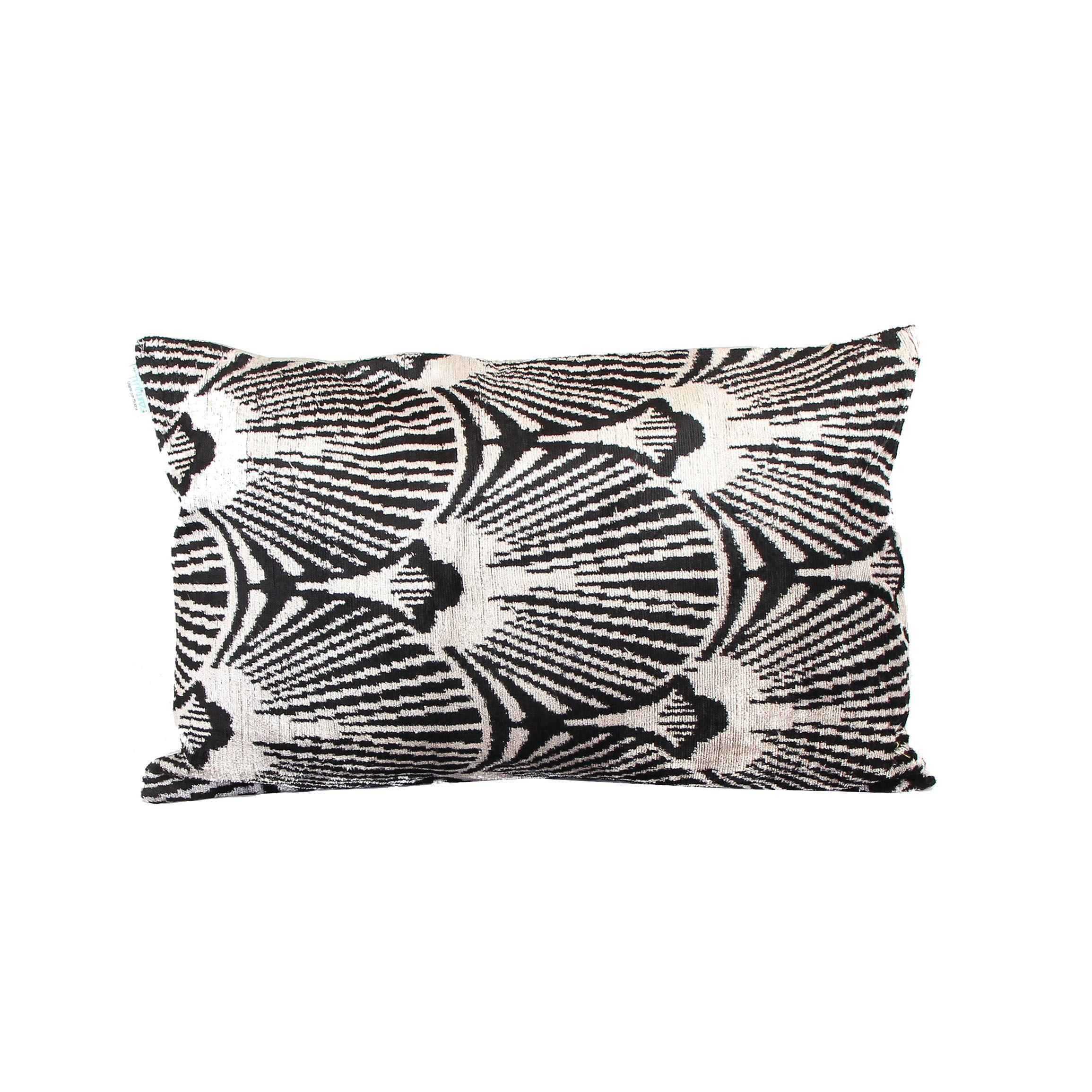 Cojín de terciopelo de seda 60x40 cms Yazid blanco y negro-0