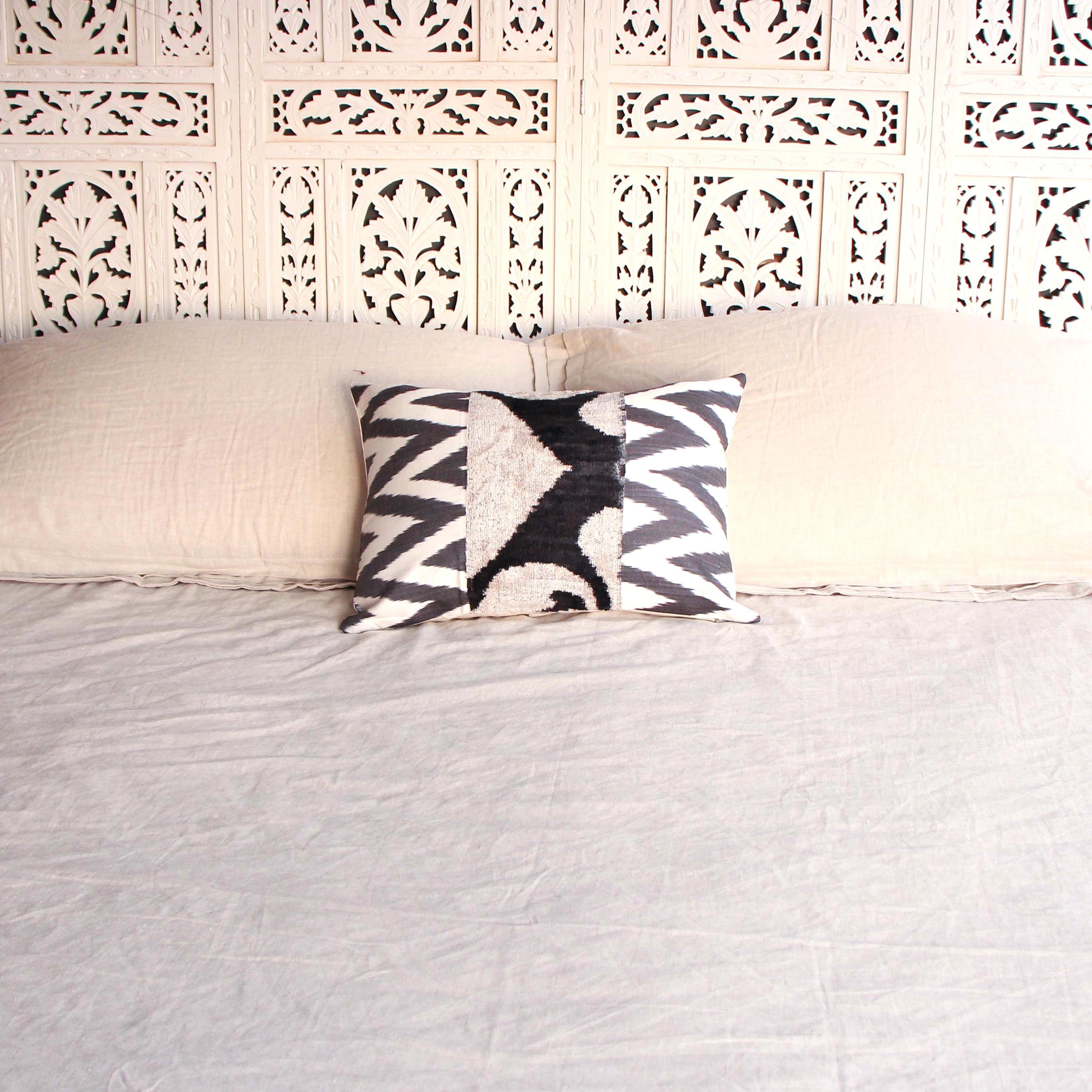 Cojín Ikat de seda 50x40 cms mixto Pretoria-0