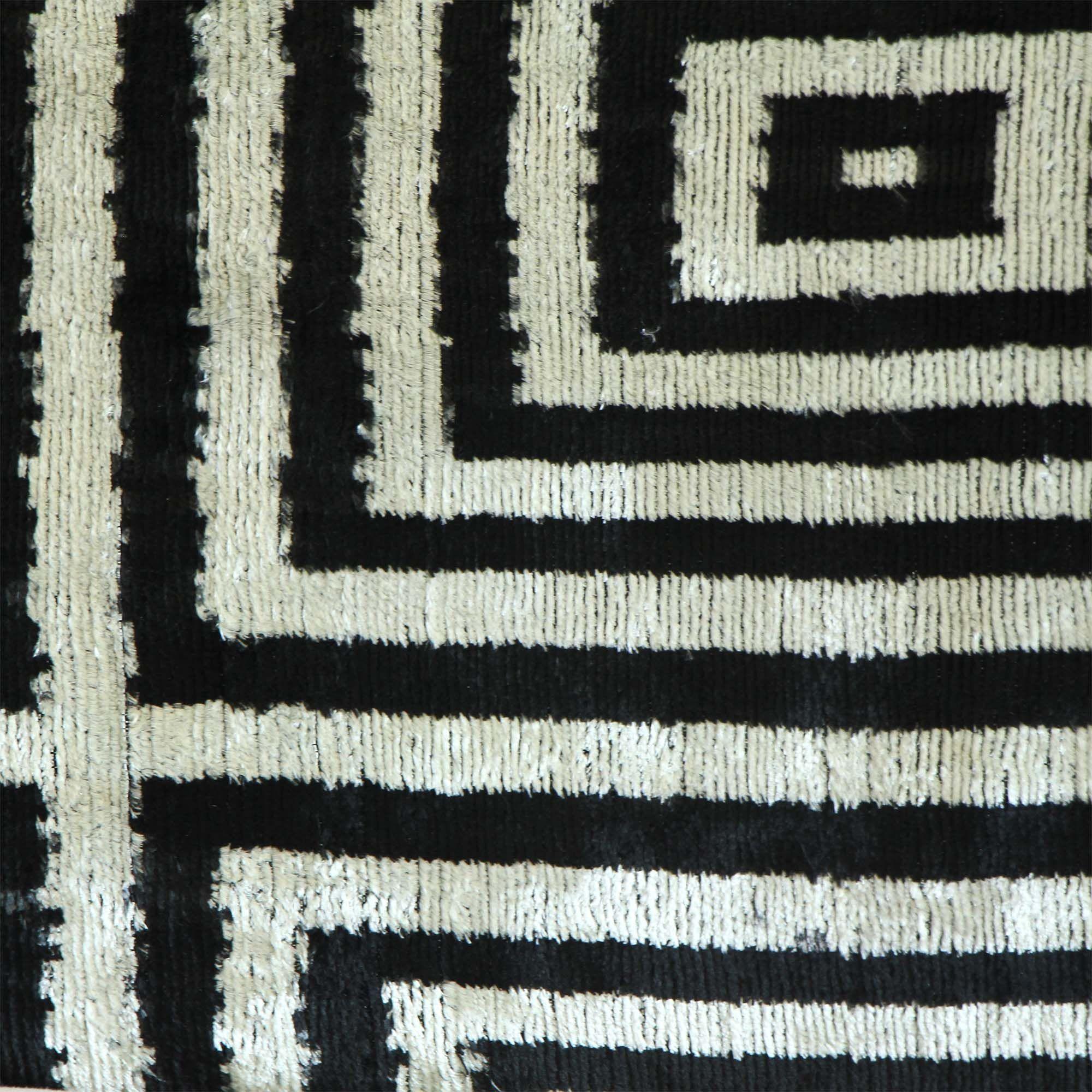 Cojín de terciopelo de seda 60x40 cms Selim blanco y negro-4