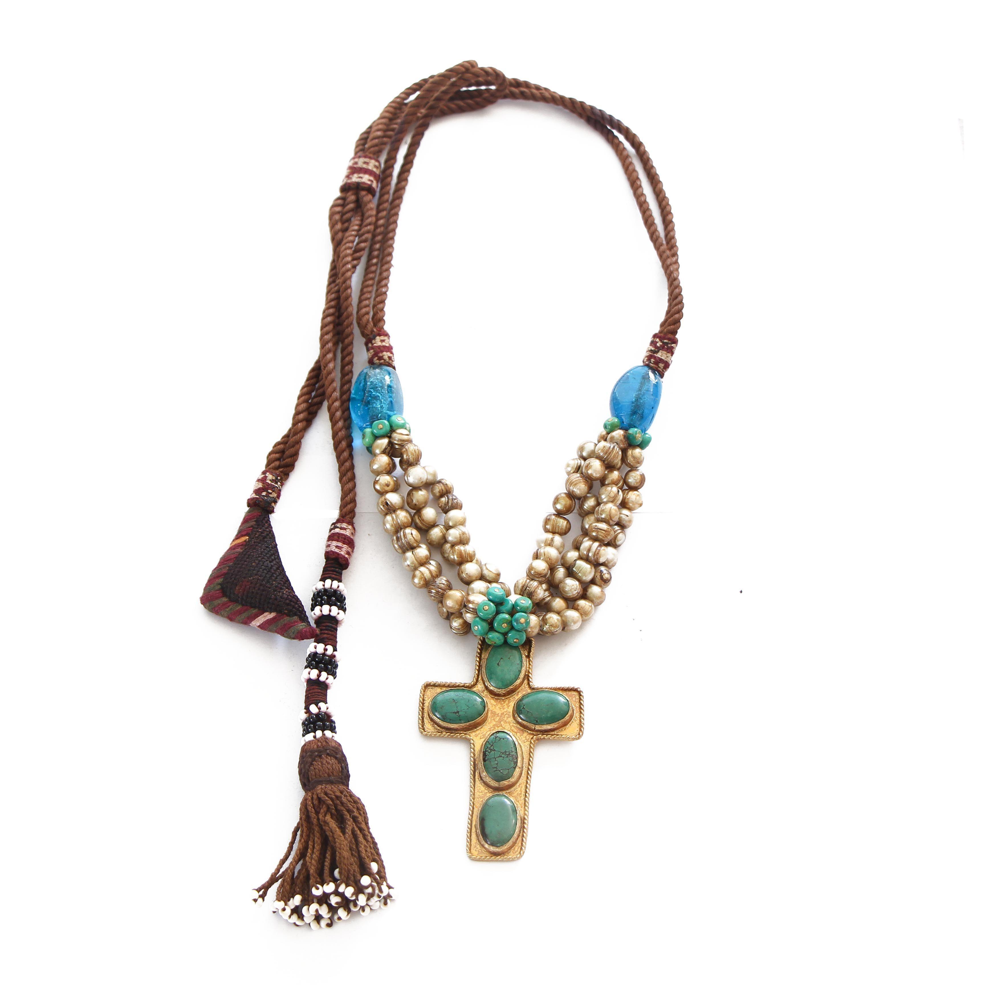 Collar Capras étnico verde-2