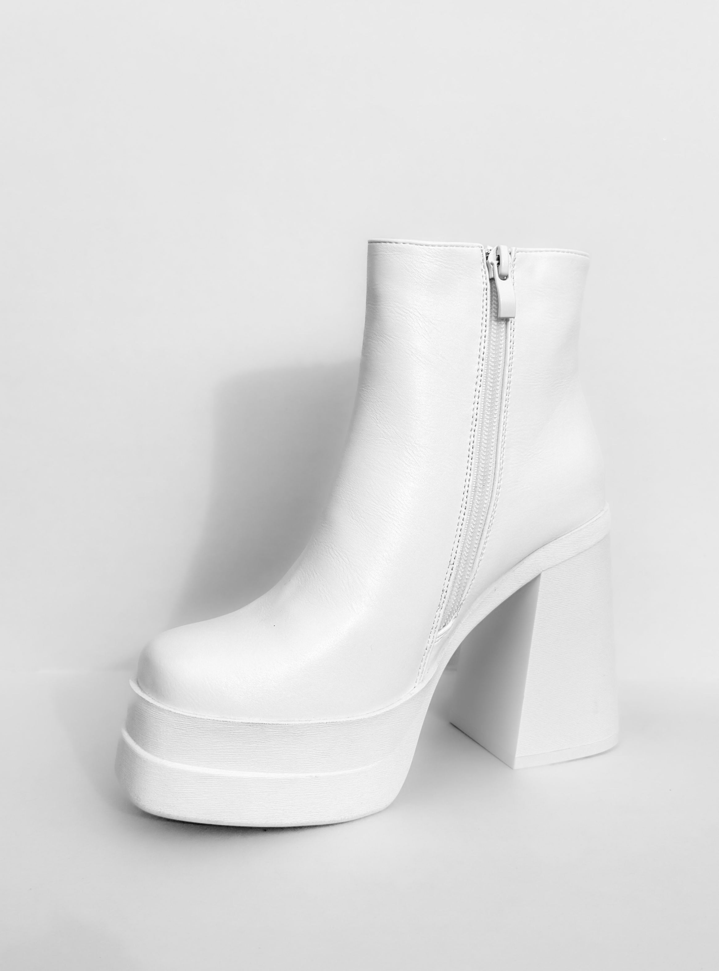 BOTIN PLATAFORMA MUJER TANIA BLANCO BELLA MODA-3