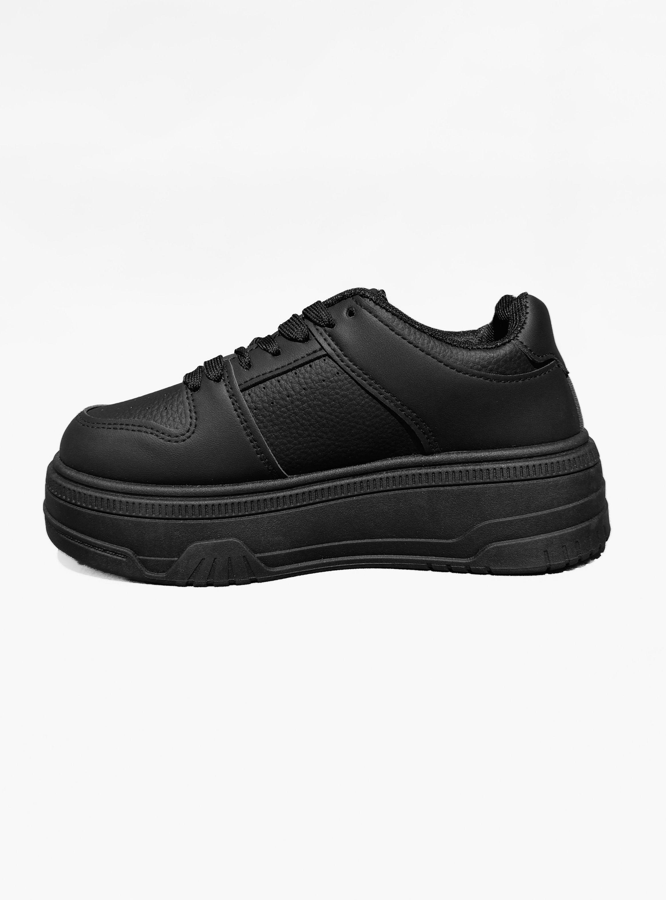 ZAPATILLA MUJER FABI NEGRO BELLA MODA-1