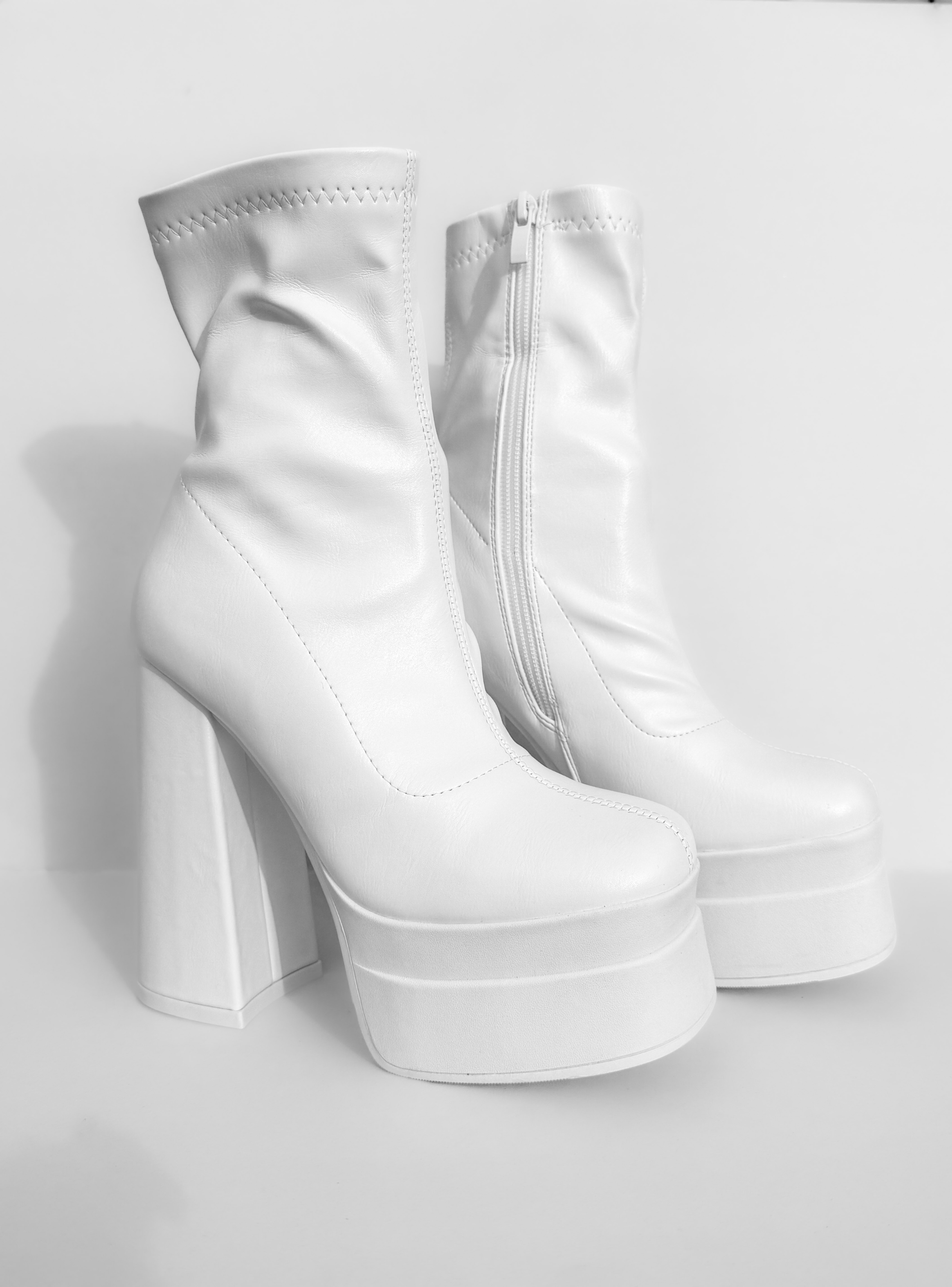 BOTIN PLATAFORMA MUJER FANIA BLANCO BELLA MODA-4