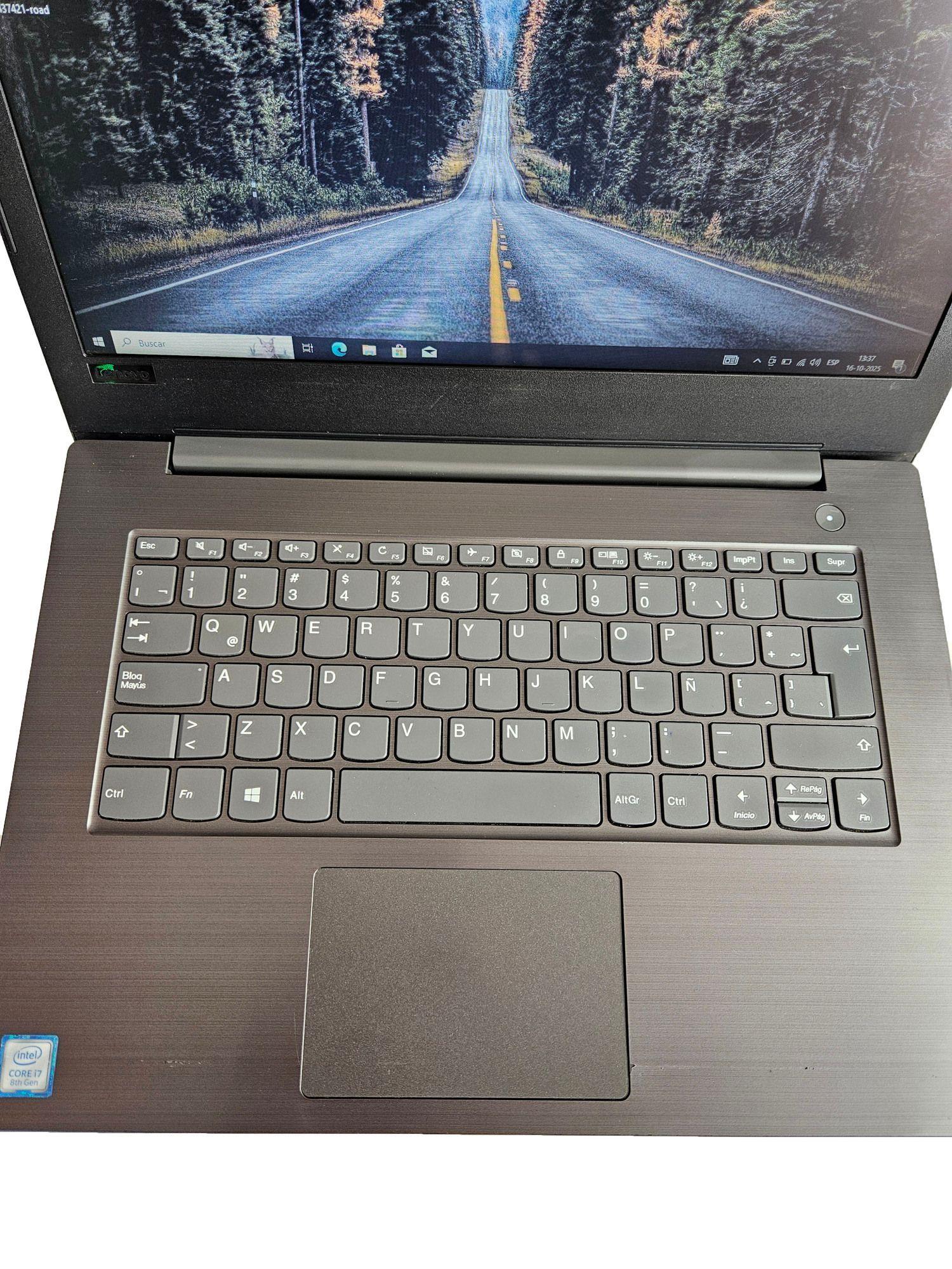 NOTEBOOK LENOVO V330-14IKB INTEL CORE I7-8VA/ 8GB RAM/256GB SSD (REACONDICIONADO)-3