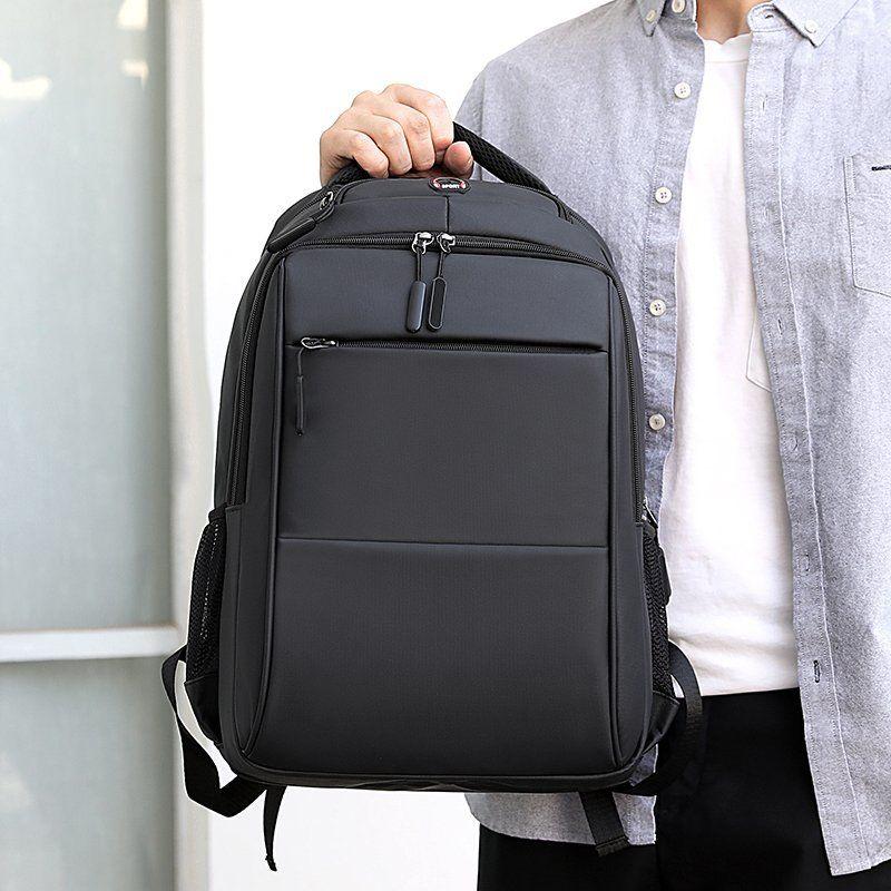 Mochila Multifuncional 36 Litros: Impermeable, Compartimento para Laptop y Puerto USB-6