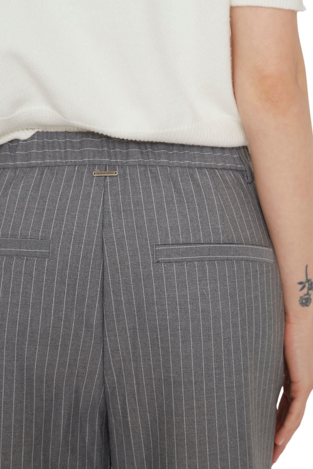 Pantalón Porter líneas gris Jacinta Tienda-6