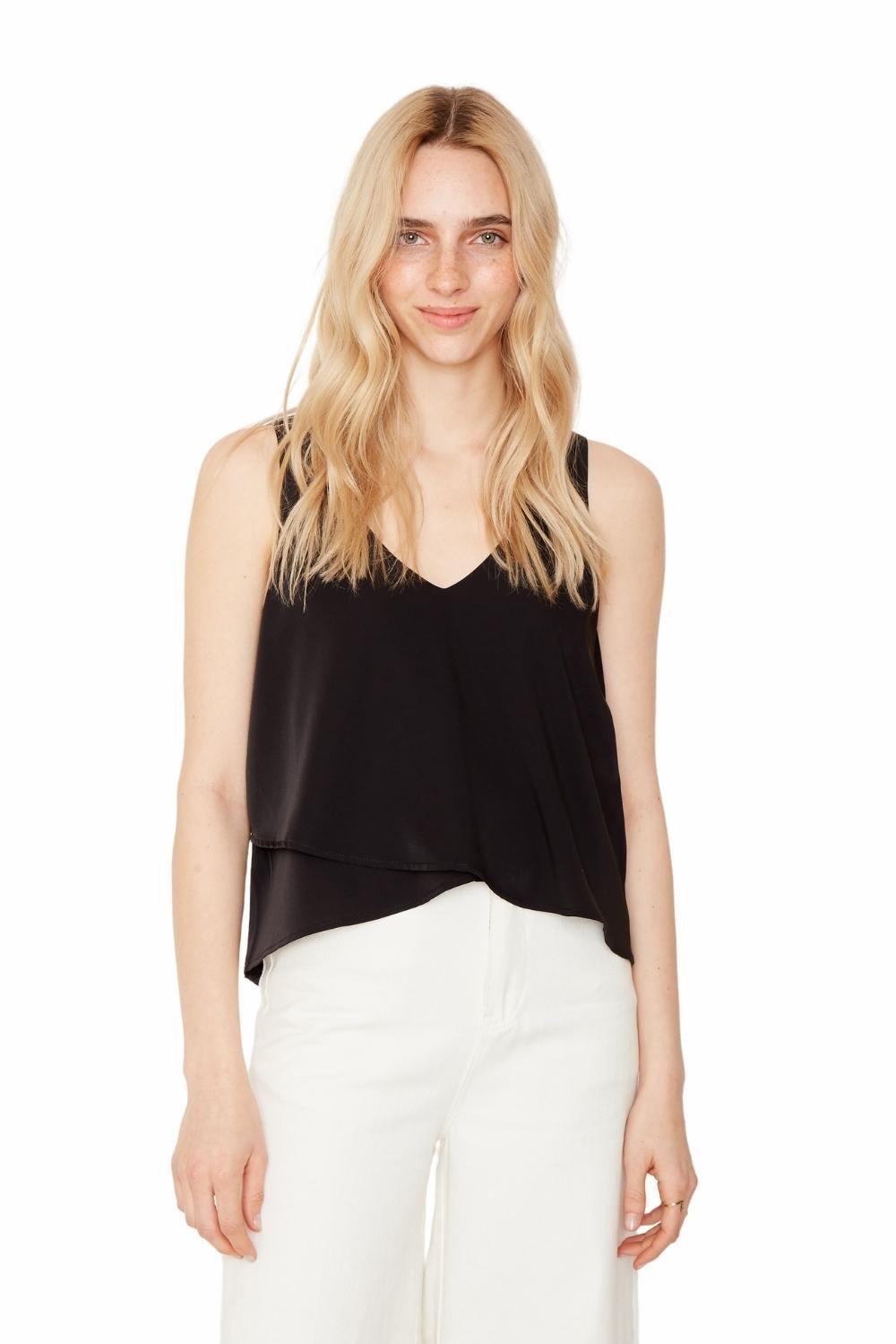 Polera Sara sin mangas II negra-0