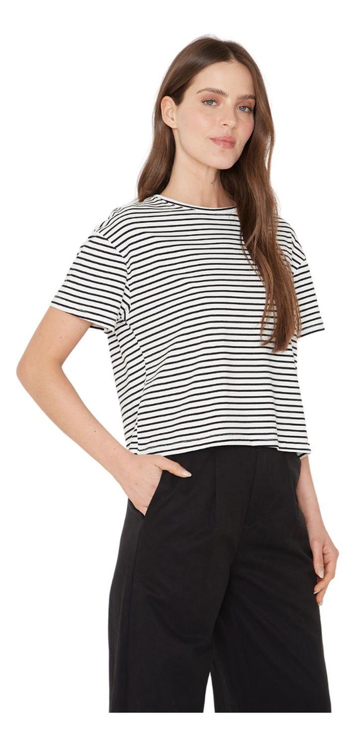 Polera Ara Blanca Y Negra Jacinta Tienda-2