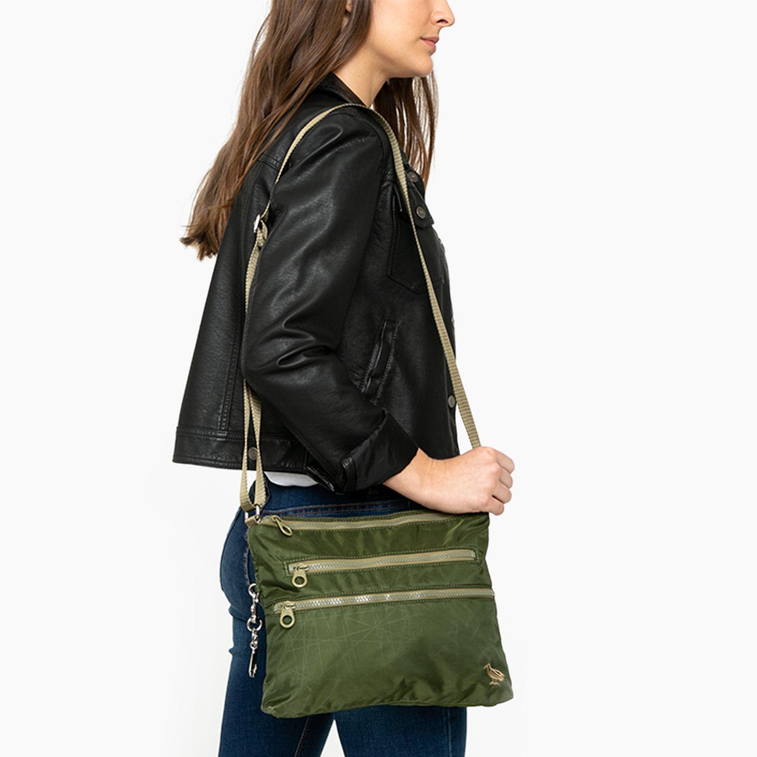 Bolso Soft Tablet NOA-670RG Verde Sumdex-1