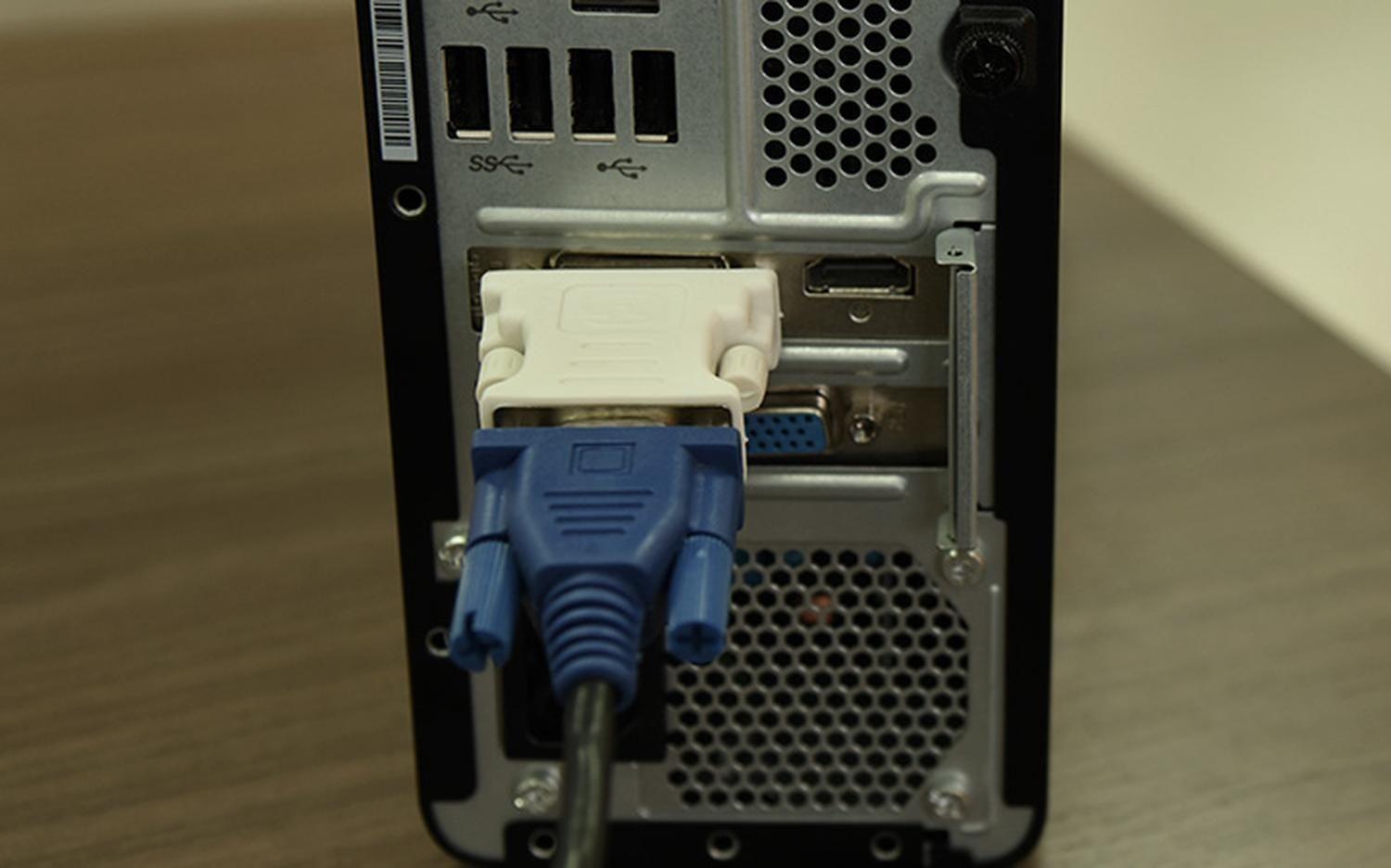 Adaptador de video DVI a VGA 720/P Cobre XTC-362 Blanco-3