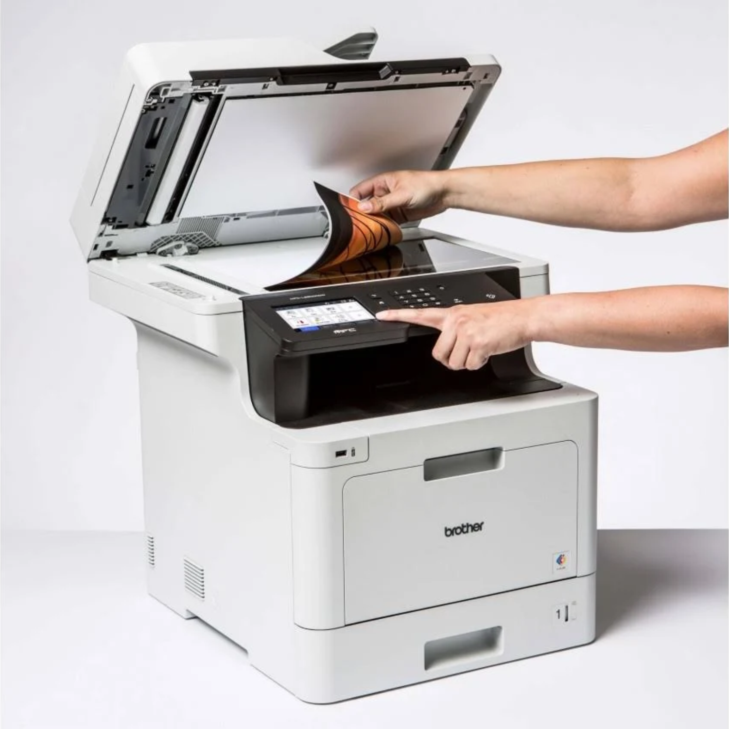 Impresora Multifuncional MFC-L8900CDW Color WiFi-4