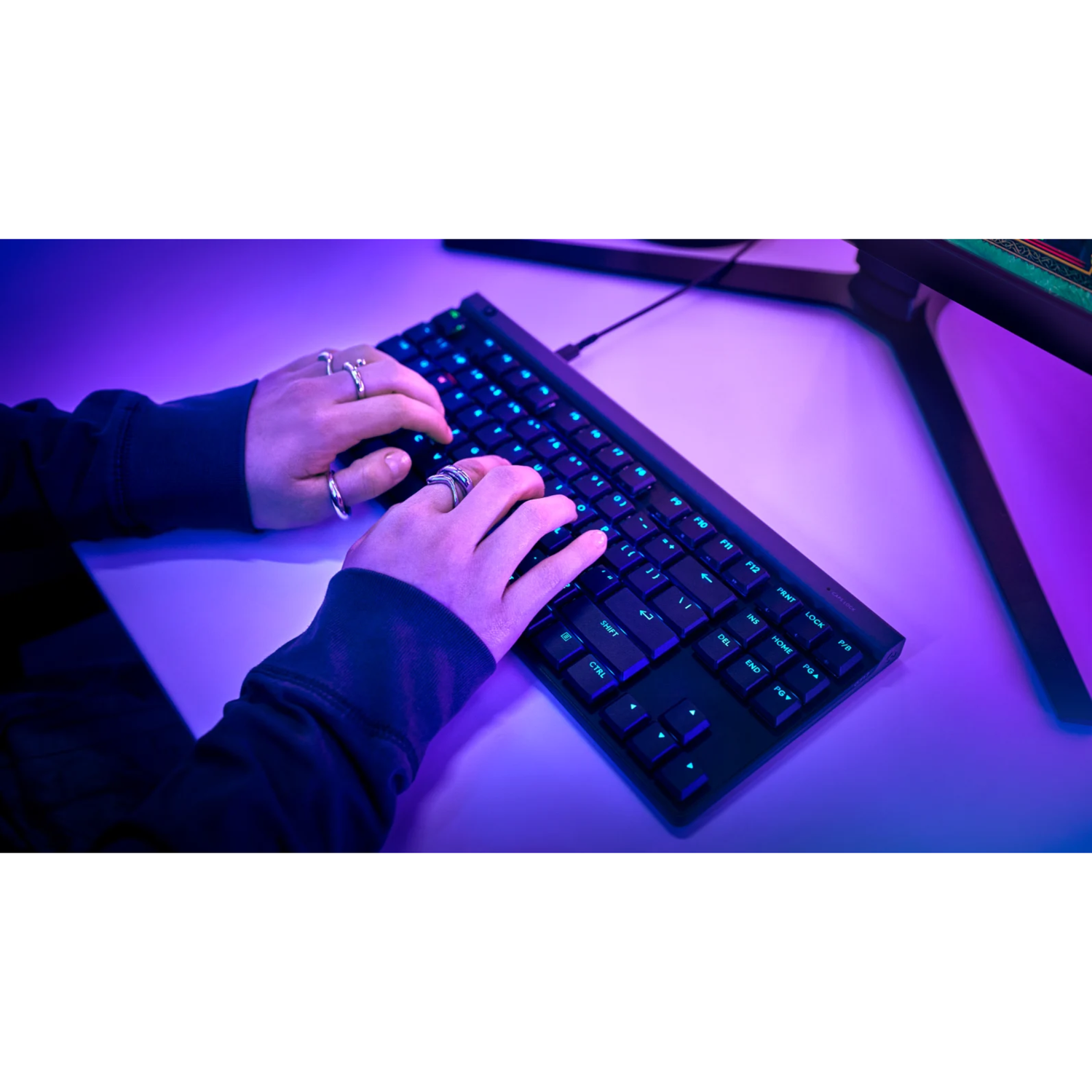 Teclado Gamer Logitech G515 TKL con Cable Negro-6