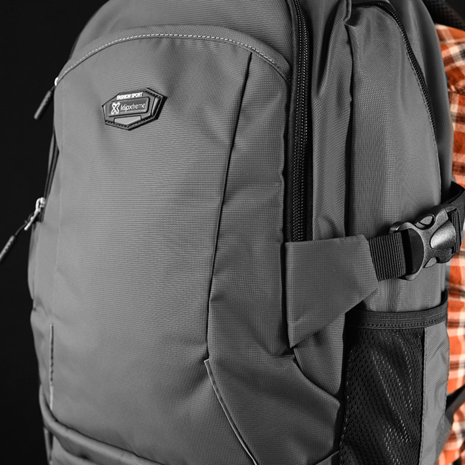 Mochila TrendTrek para Notebook hasta 15.6" Gris-3