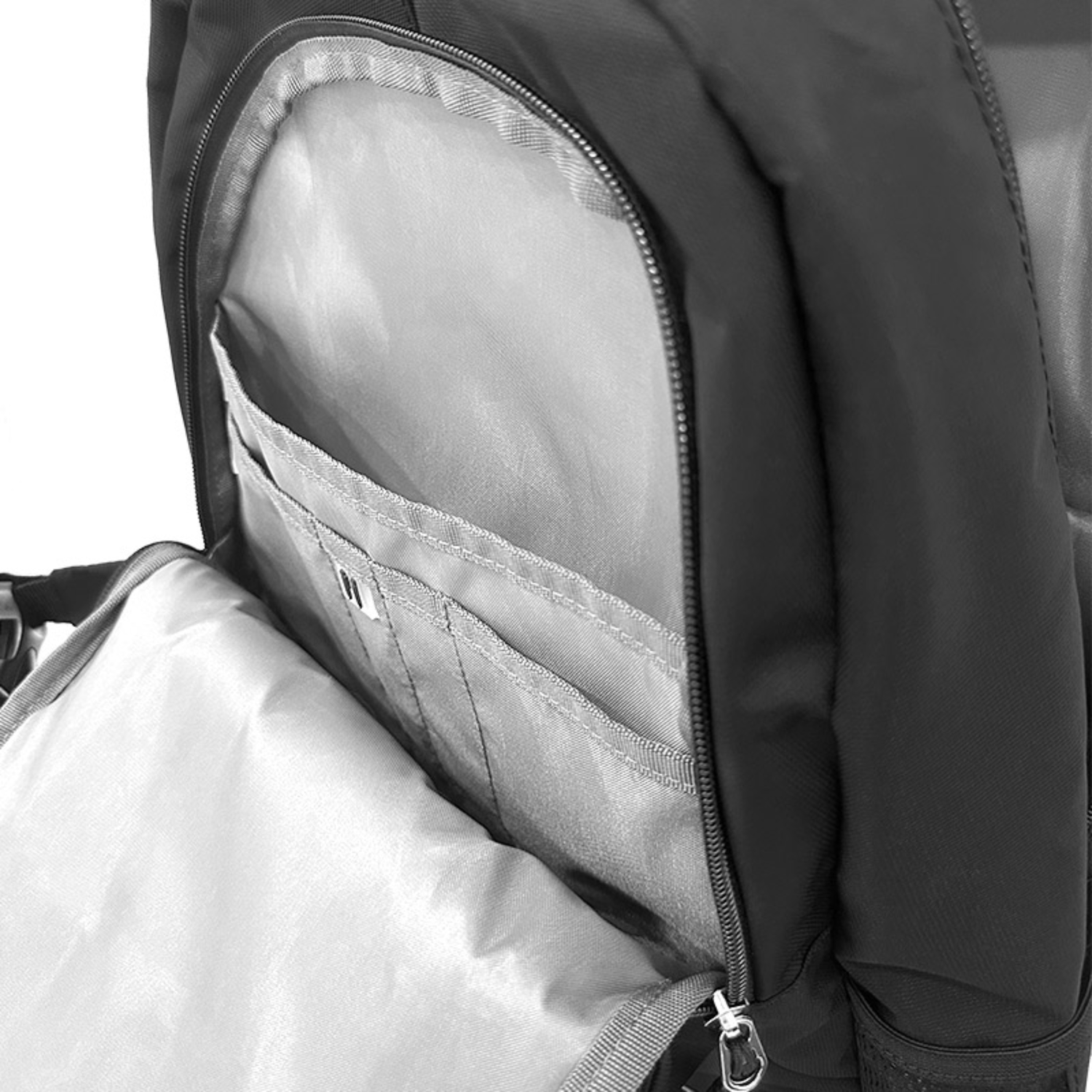 Mochila TrendTrek para Notebook hasta 15.6" Negro-2