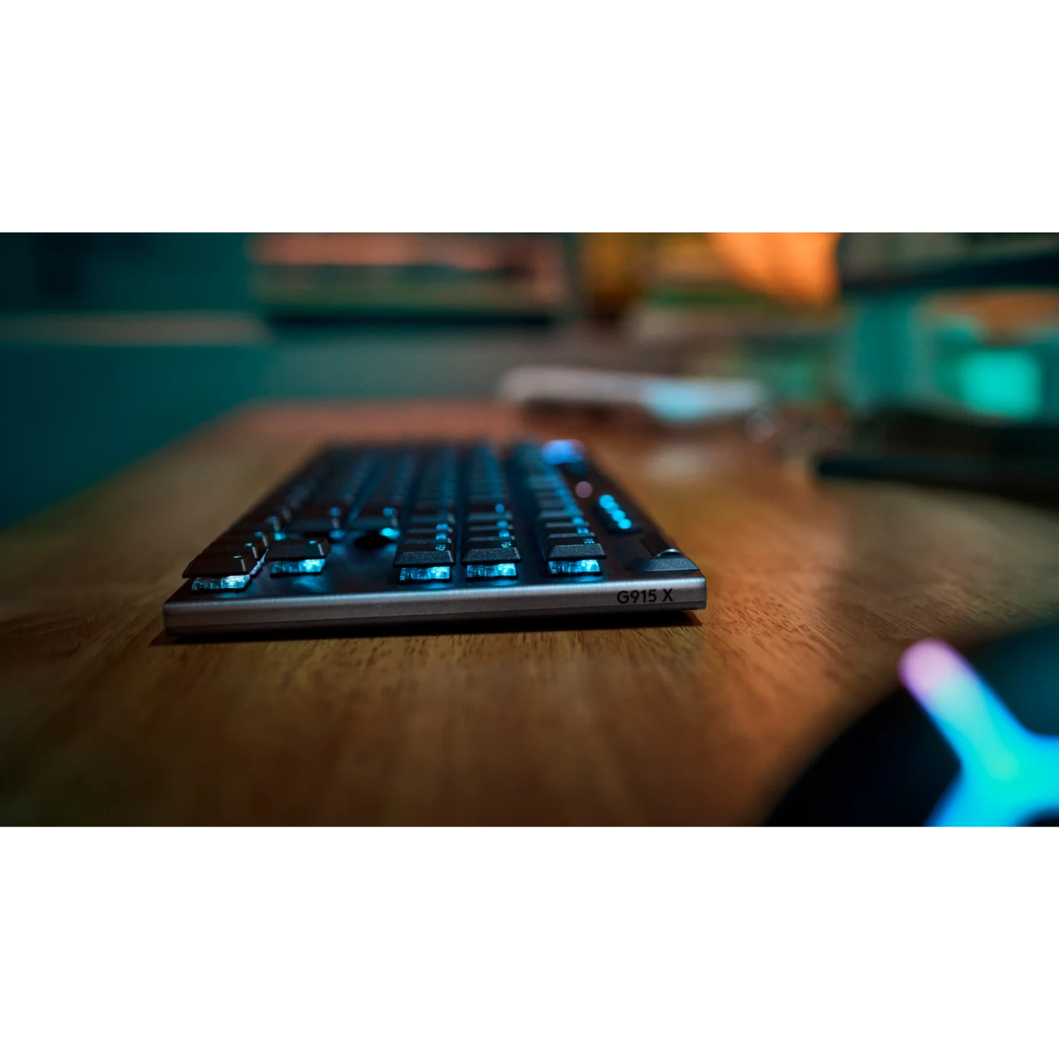 Teclado Gamer Inalámbrico Logitech G915 X TKL Negro-6