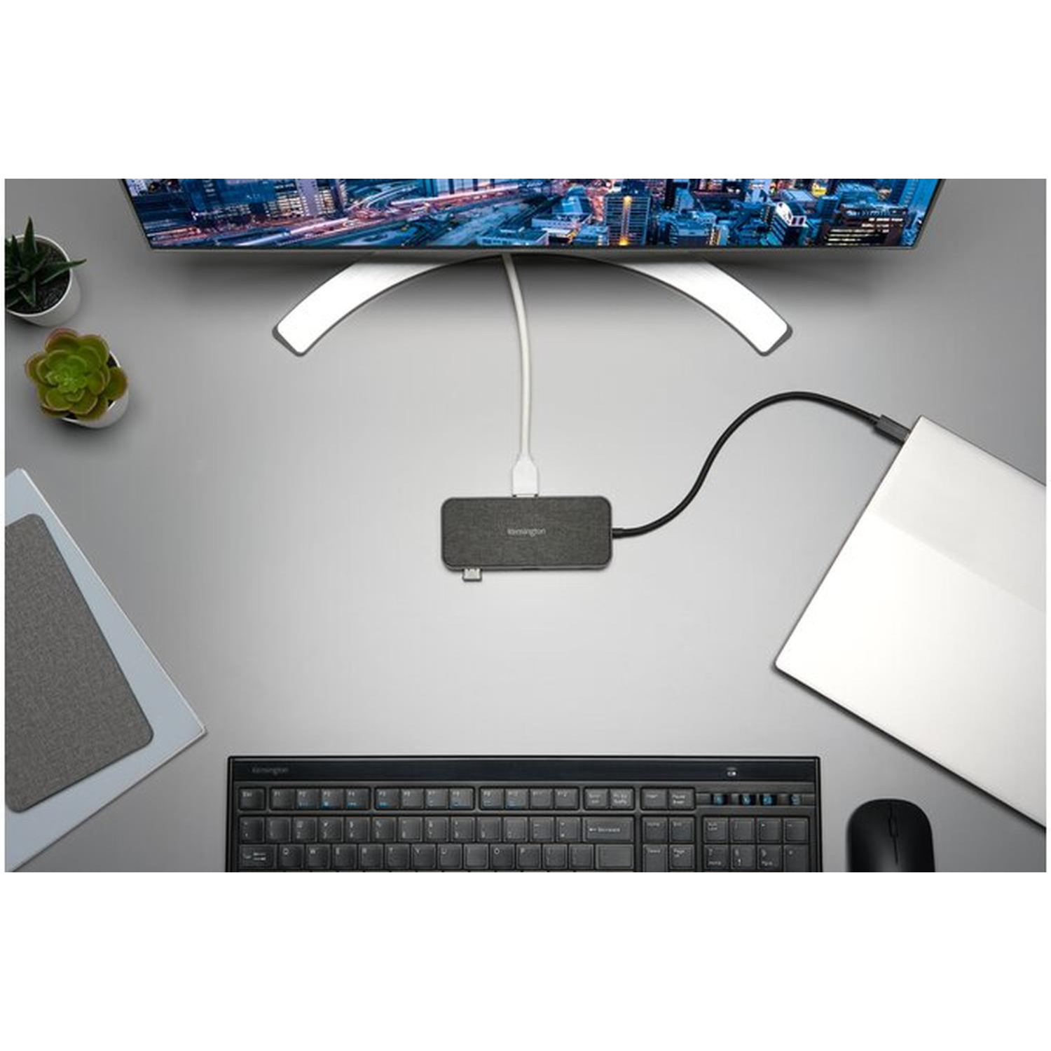 Docking Station Portátil SD1650 USB-C 4K-4