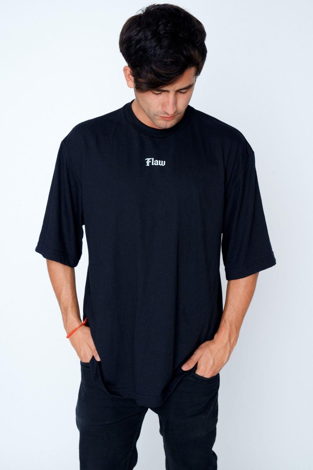 Polera Oversize "Dark Flaw Gótico" Negra Unisex-0