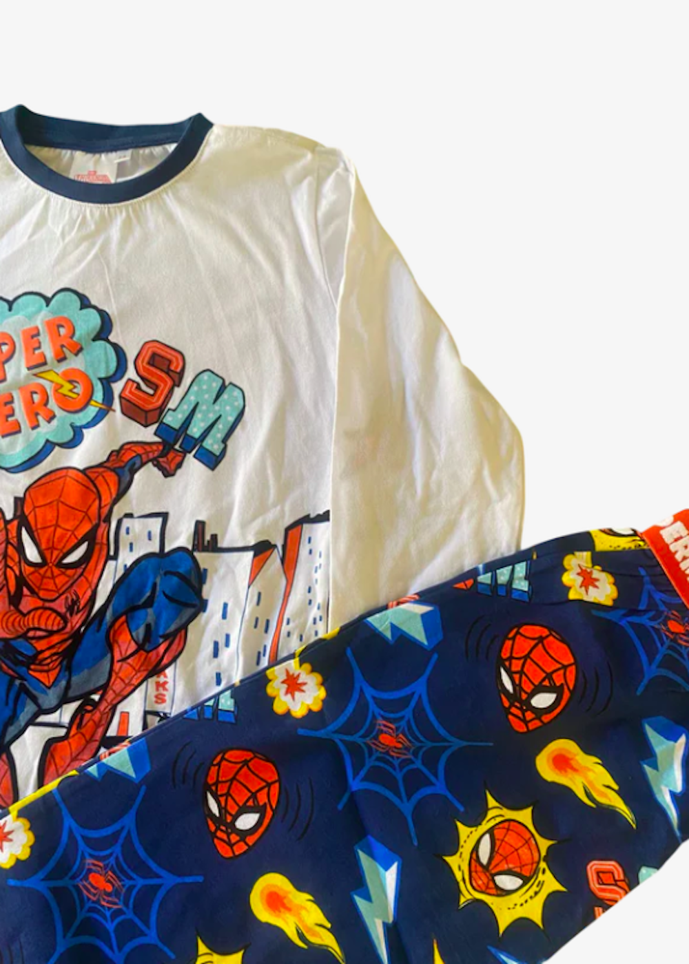Pijama Spiderman talla 5 a 6 anos-1