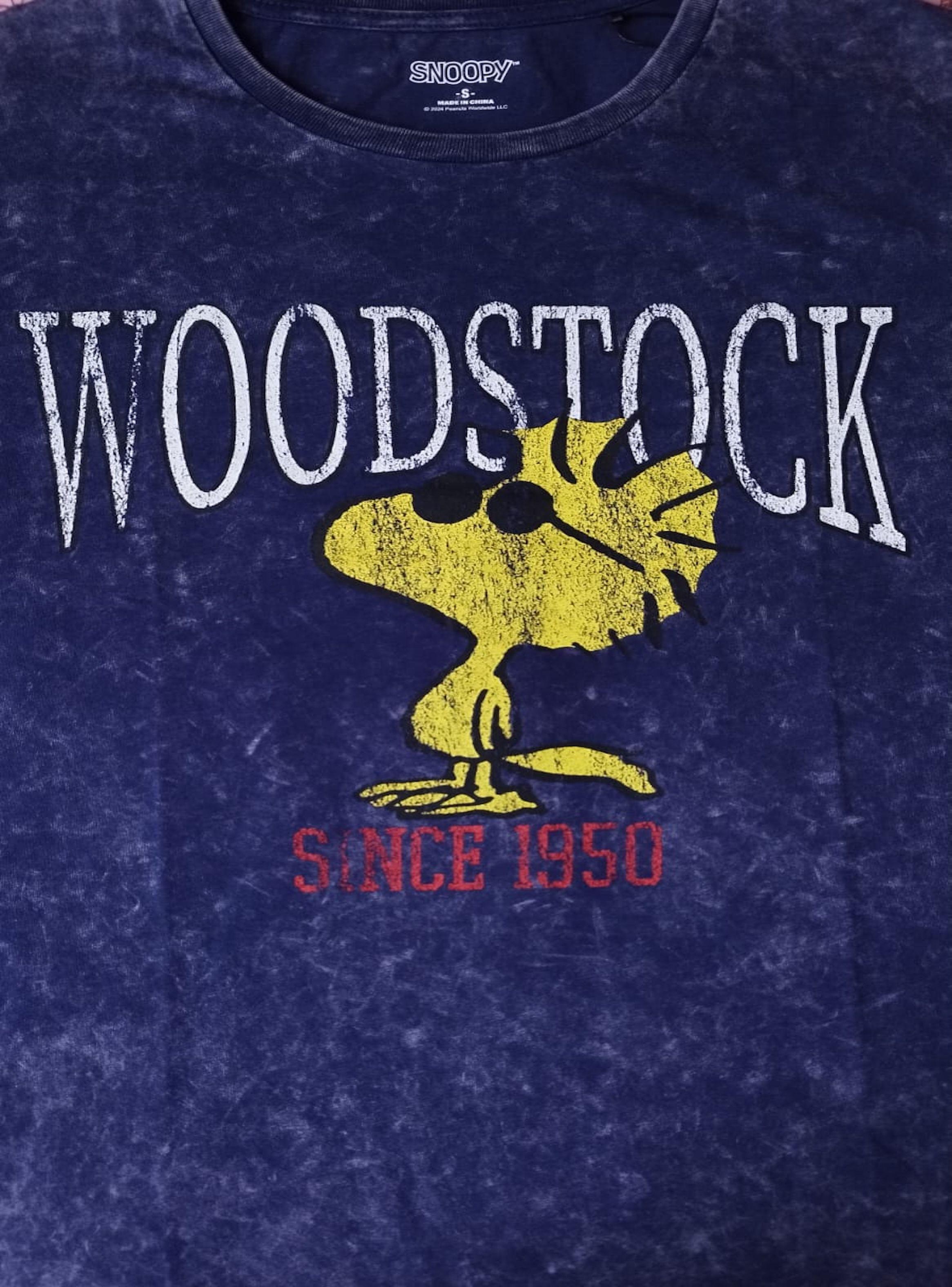 Polera de hombre talla S diseño Woodstock-2