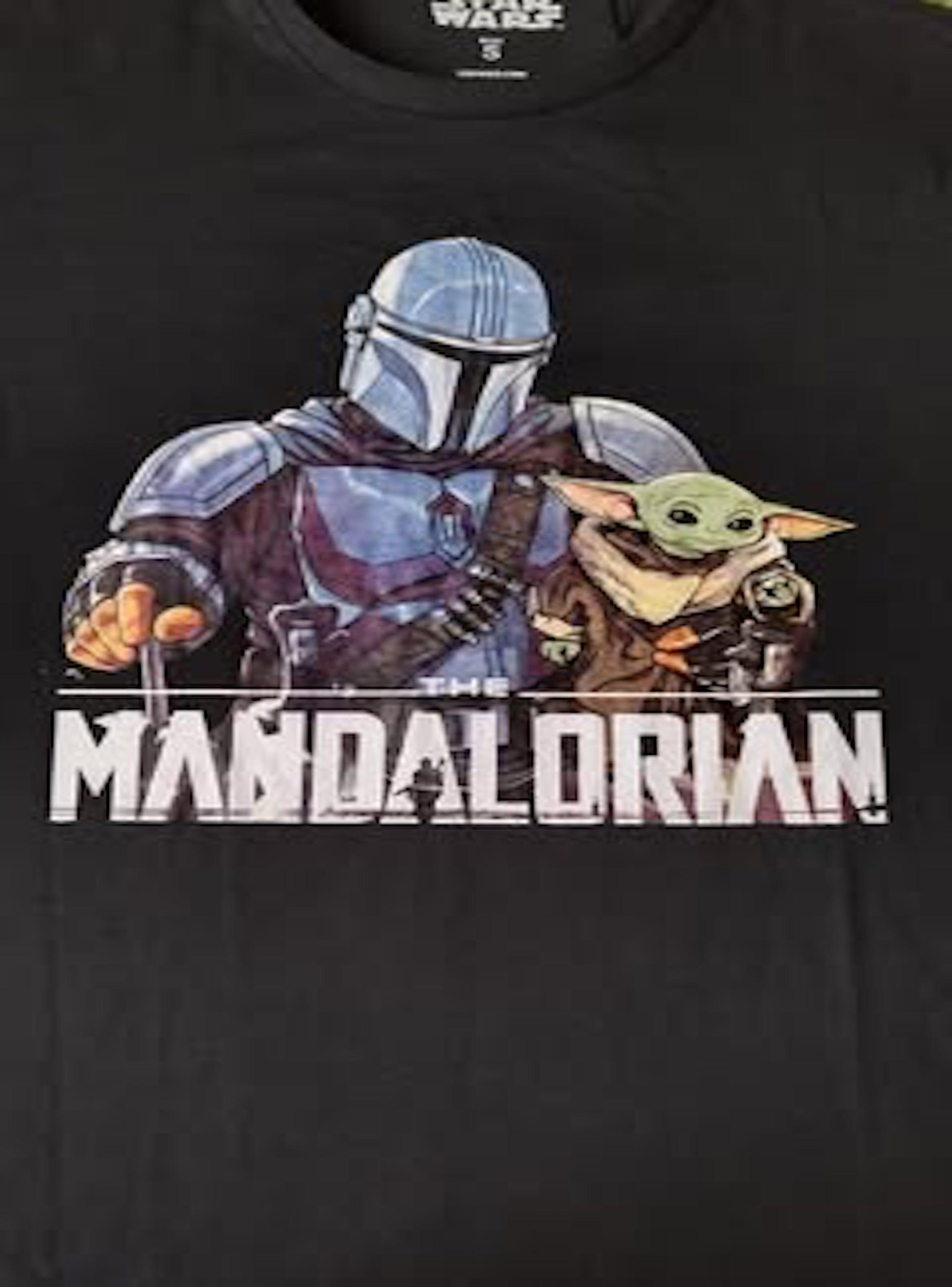 Polera de hombre talla S diseño The Mandalorian Star Wars-2