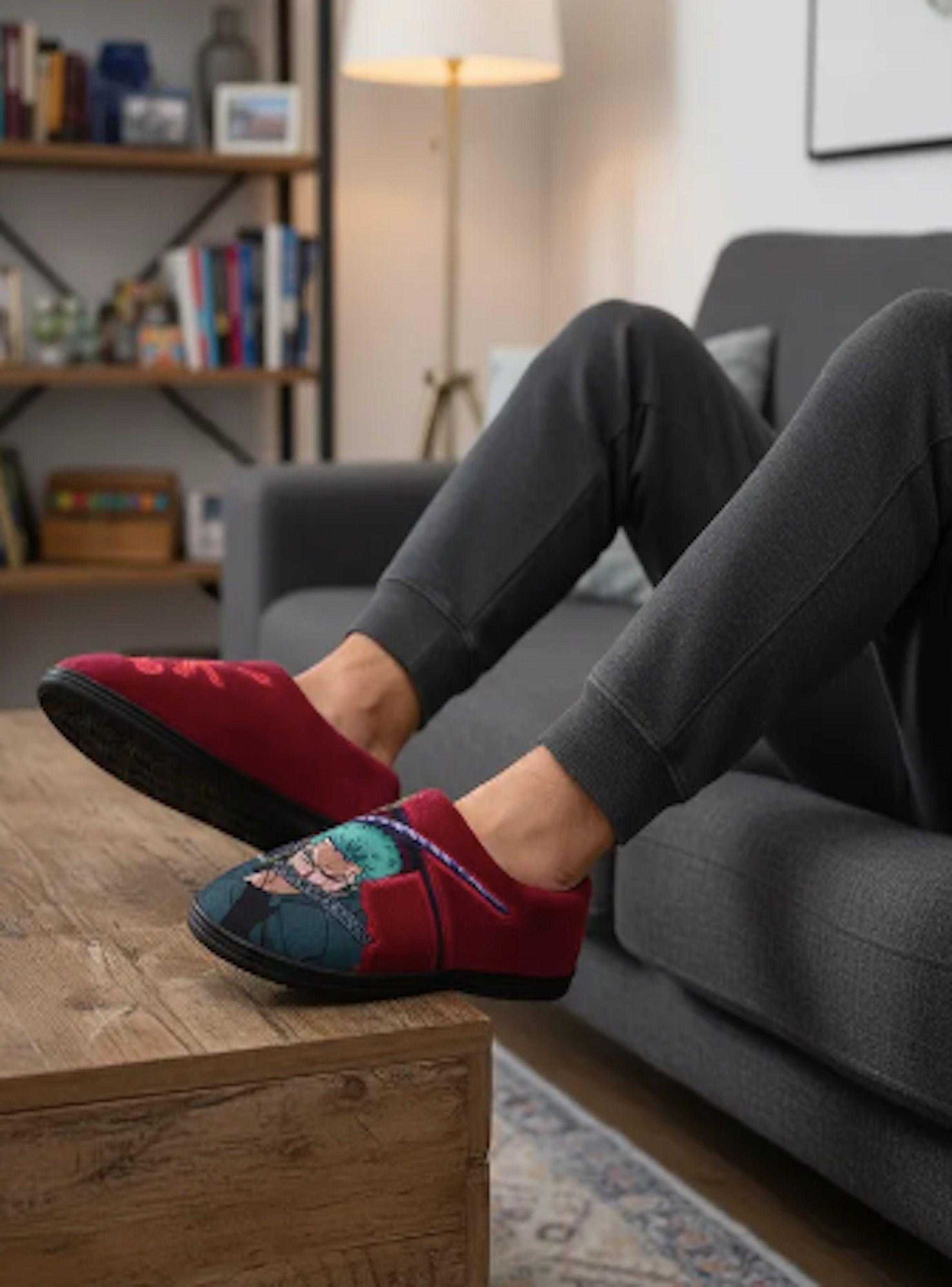 Pantufla de hombre diseño Zoro One Piece-1