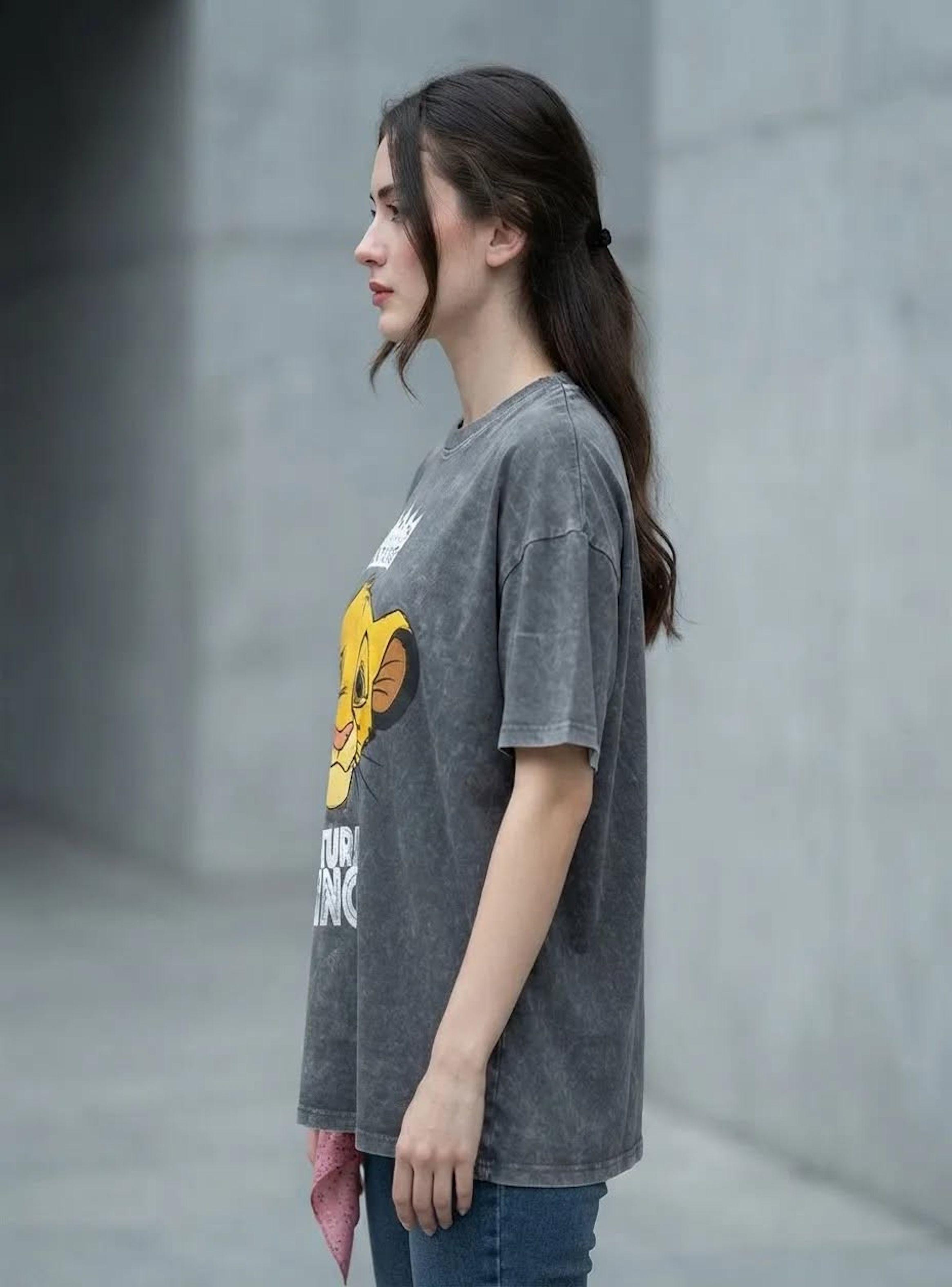 Polera Rey Leon Talla S oversize-1