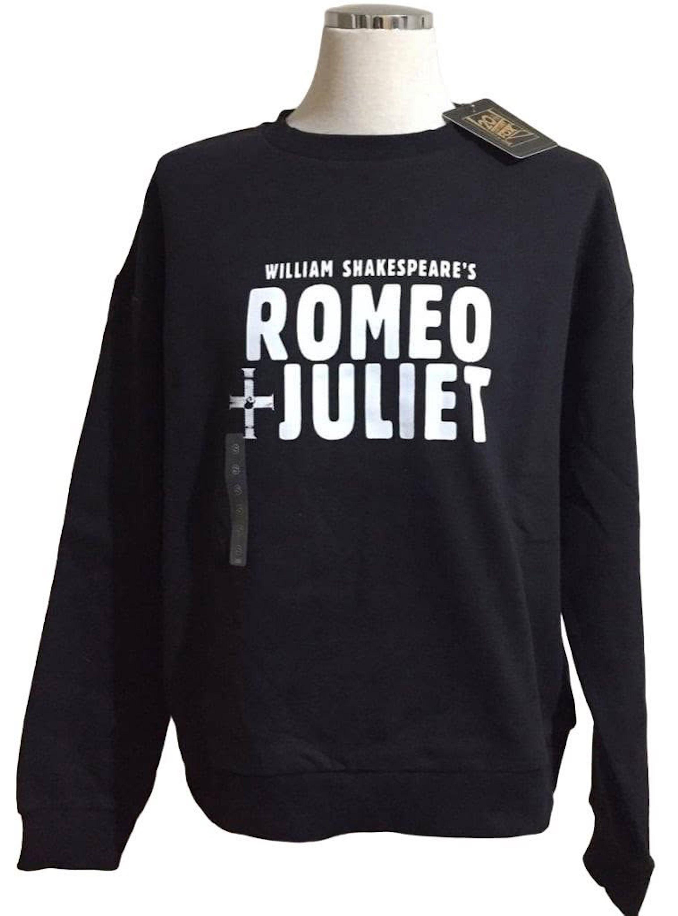 Poleron Romeo y Julieta Talla S-2