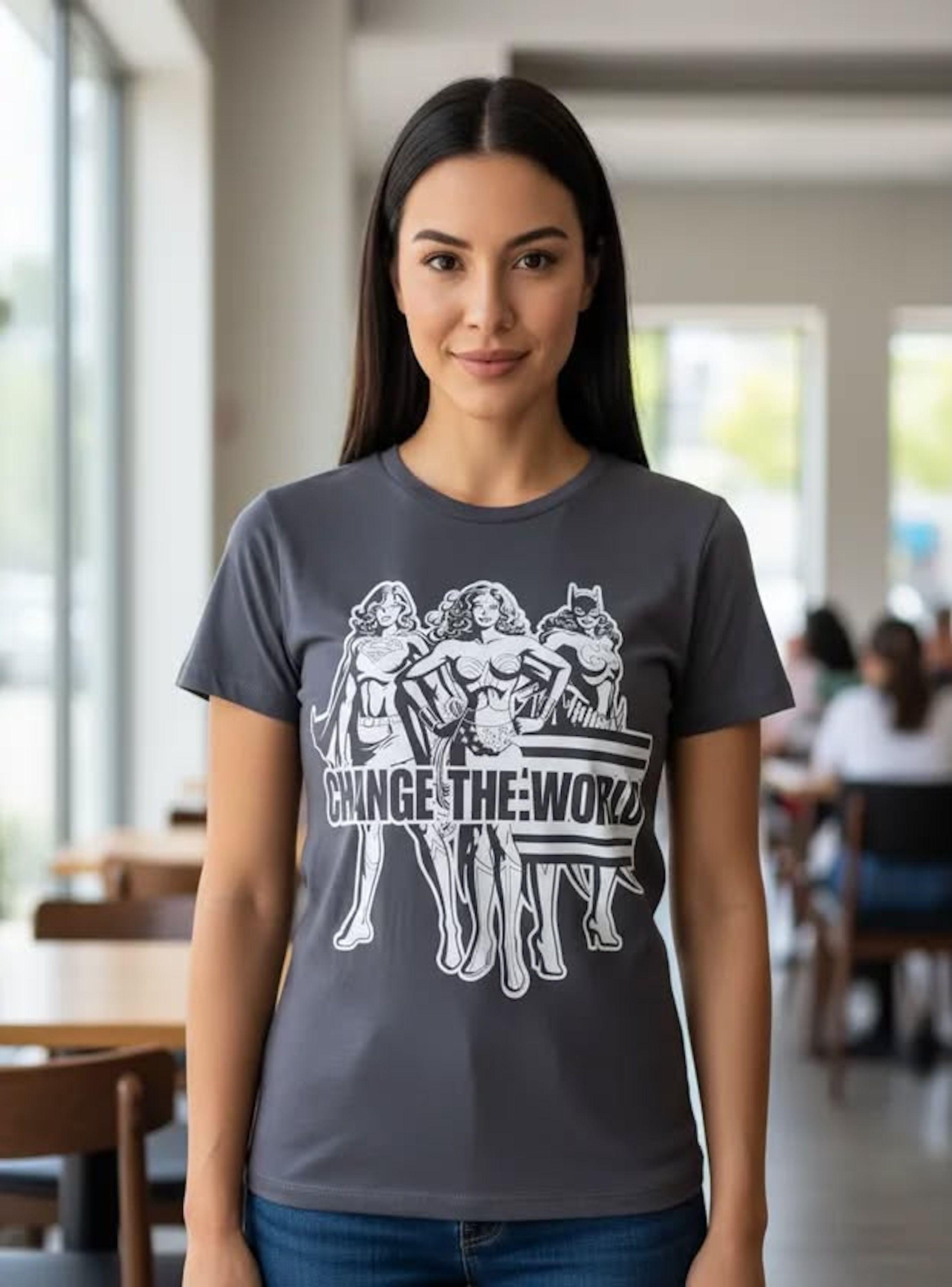 Polera de mujer Talla M diseño Super Mujeres-1