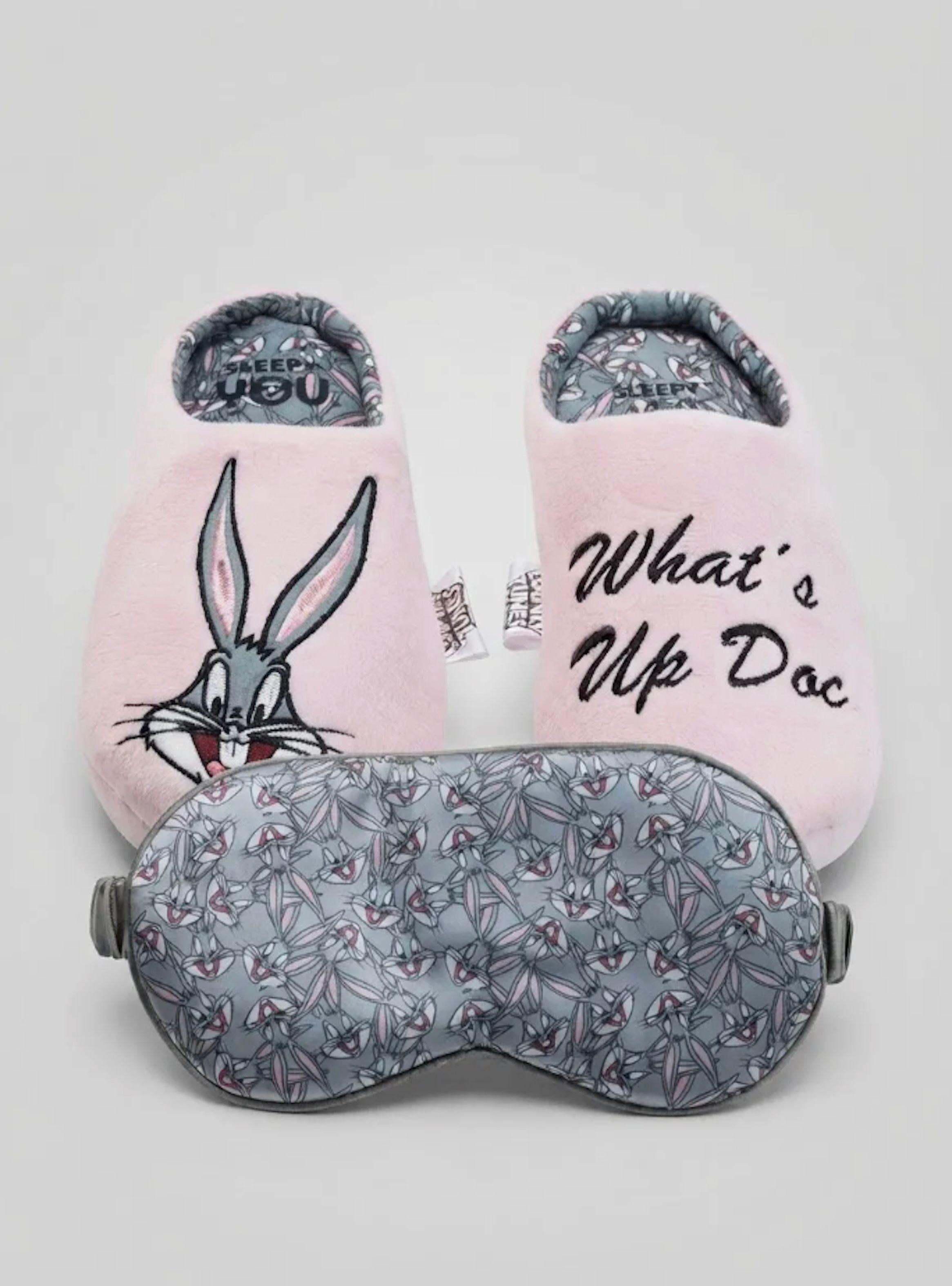 Pantufla mujer Bugs Bunny con Antifaz-1