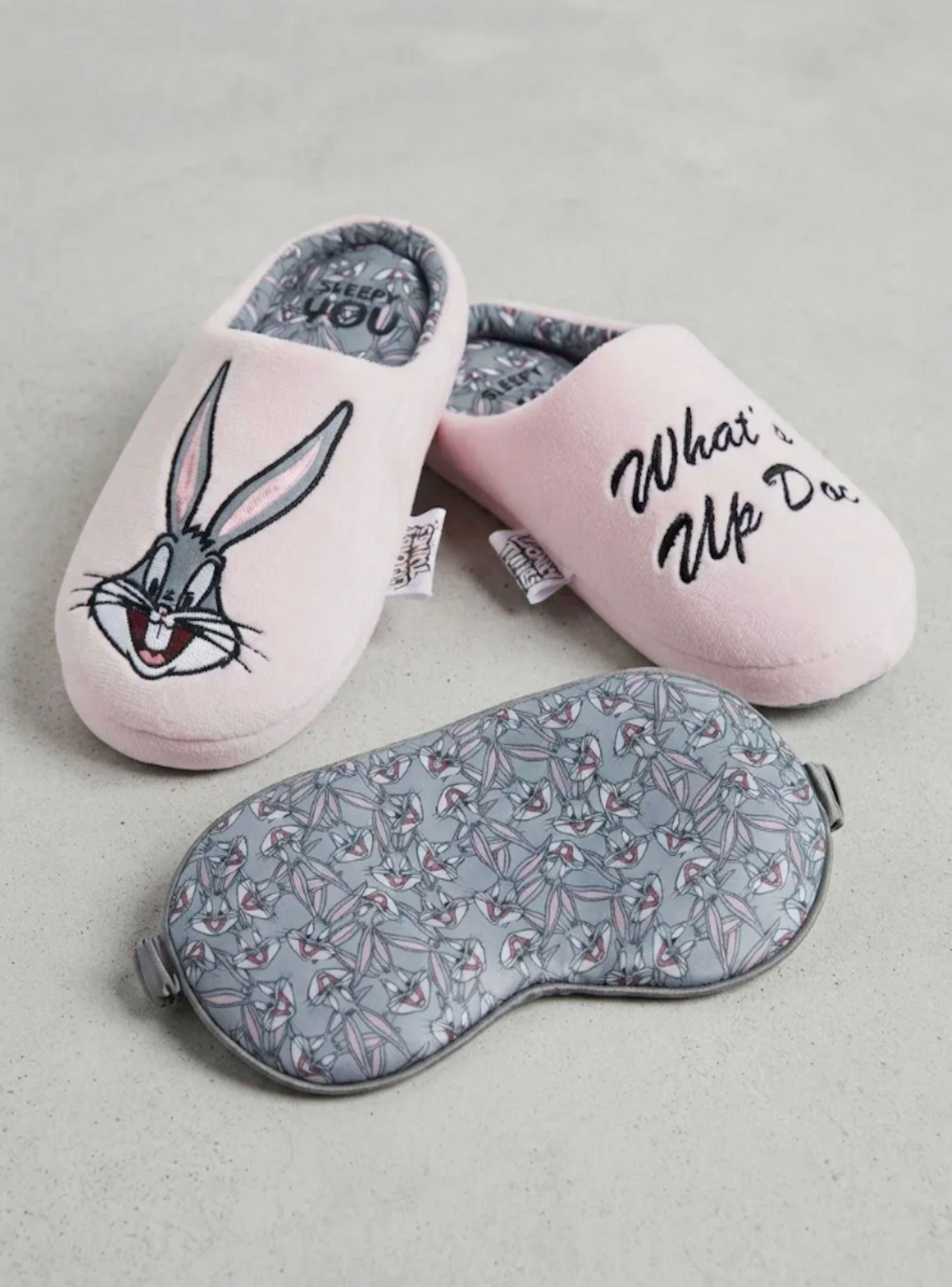 Pantufla mujer Bugs Bunny con Antifaz-2