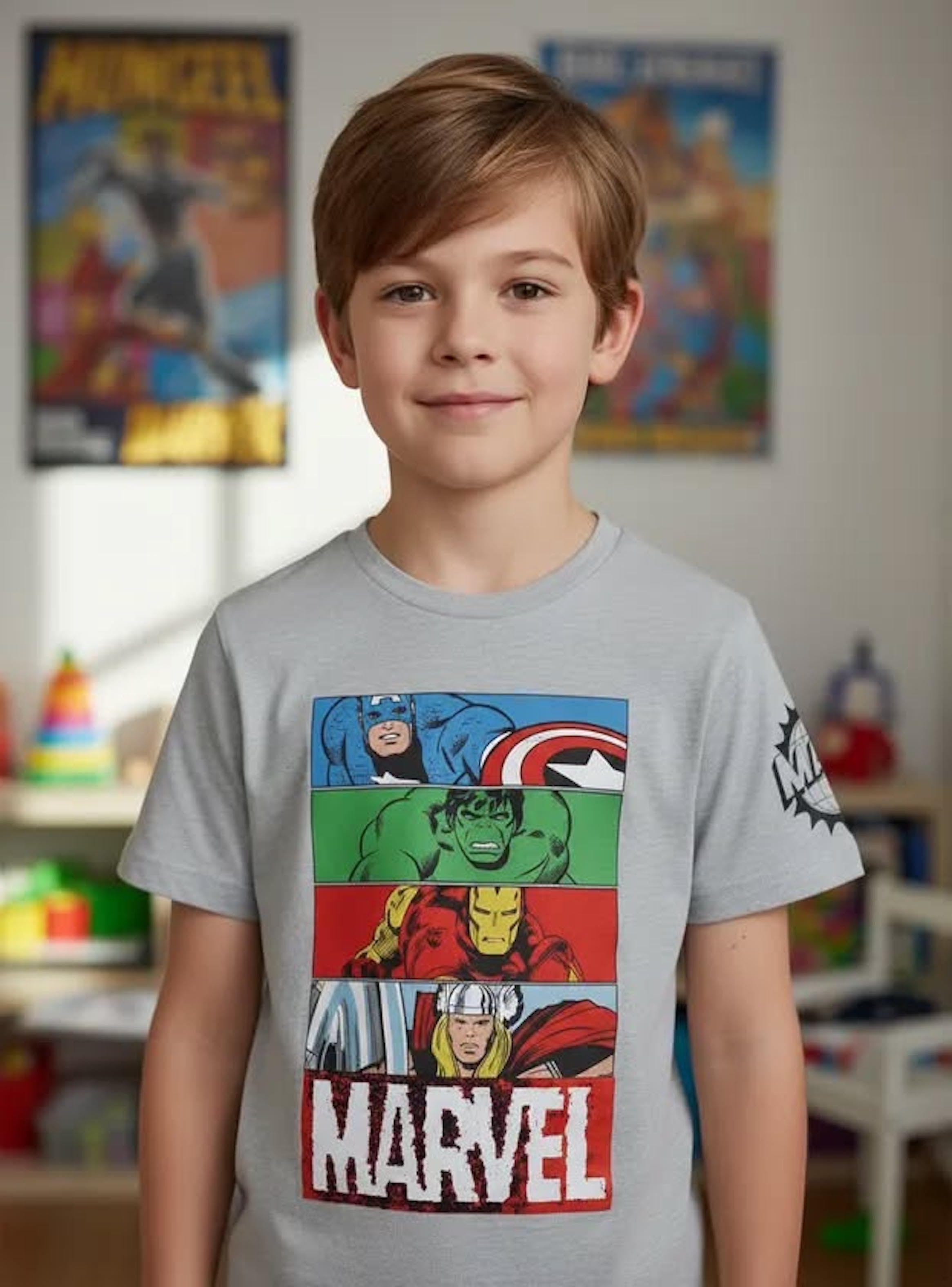 Polera de niño diseño Marvel talla 8 diseño con lentejuelas-2