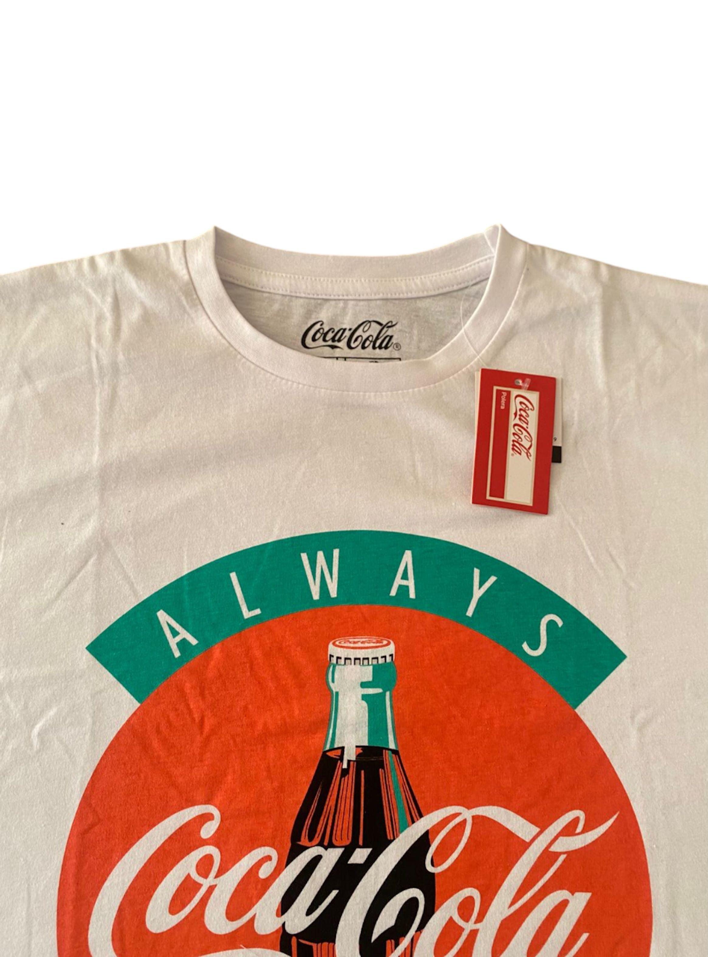 Polera Coca Cola Talla S (grande)-2